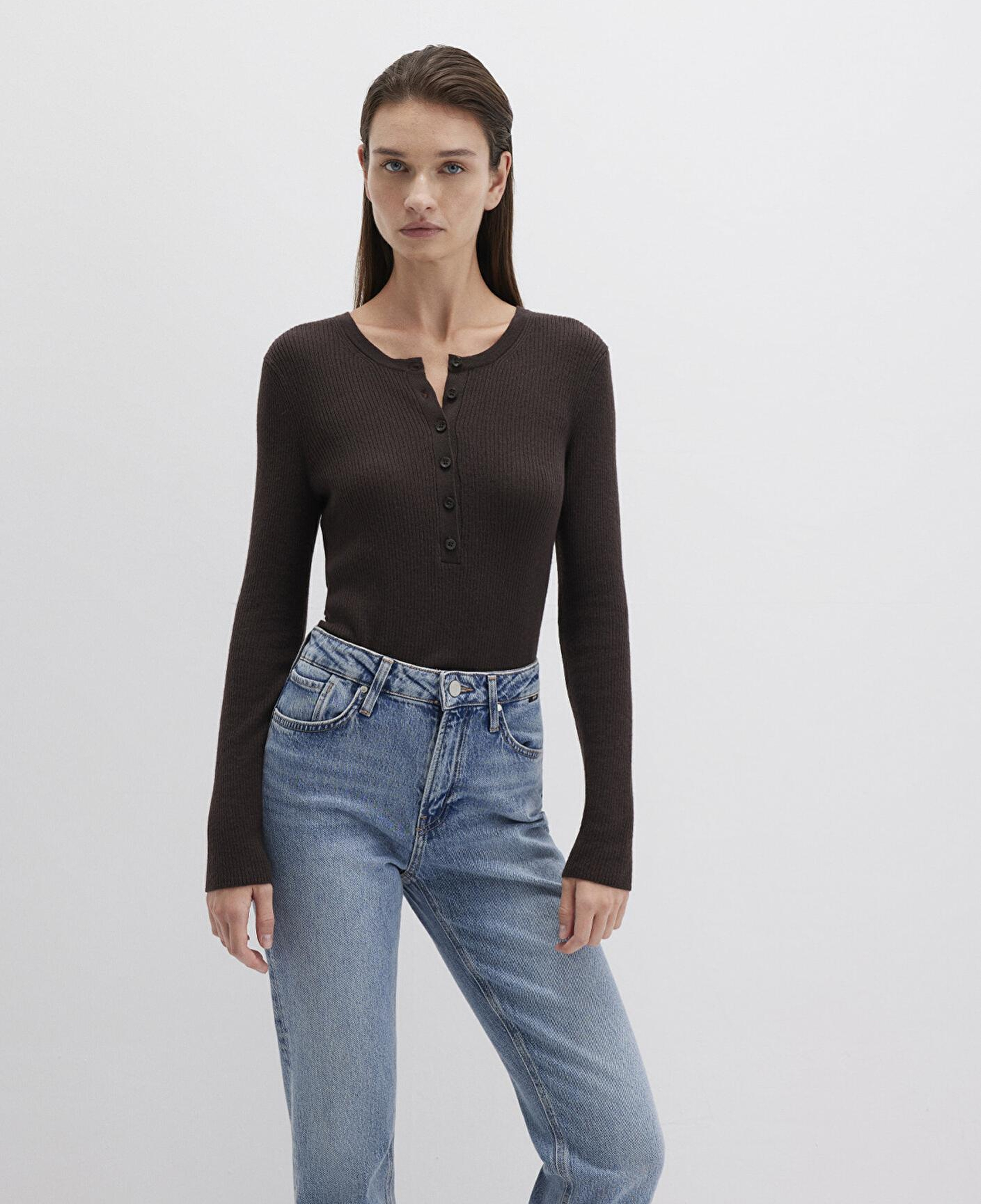 Mavi Yün Karışımlı Düğme Detaylı Kahverengi Kazak Fitted / Vücuda Oturan Kesim 1710730-90704