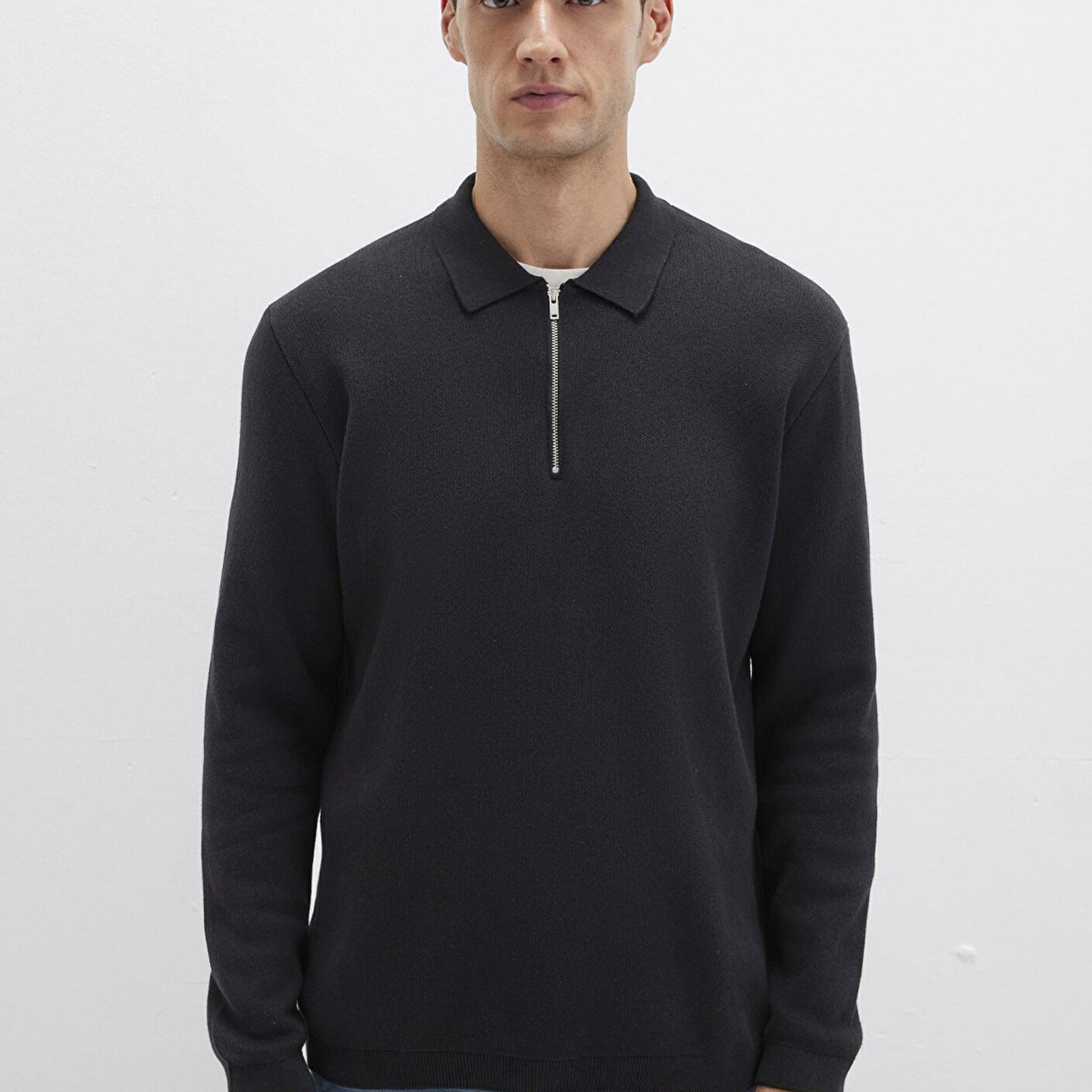 Mavi Yarı Fermuarlı Siyah Triko Polo 0710337-900