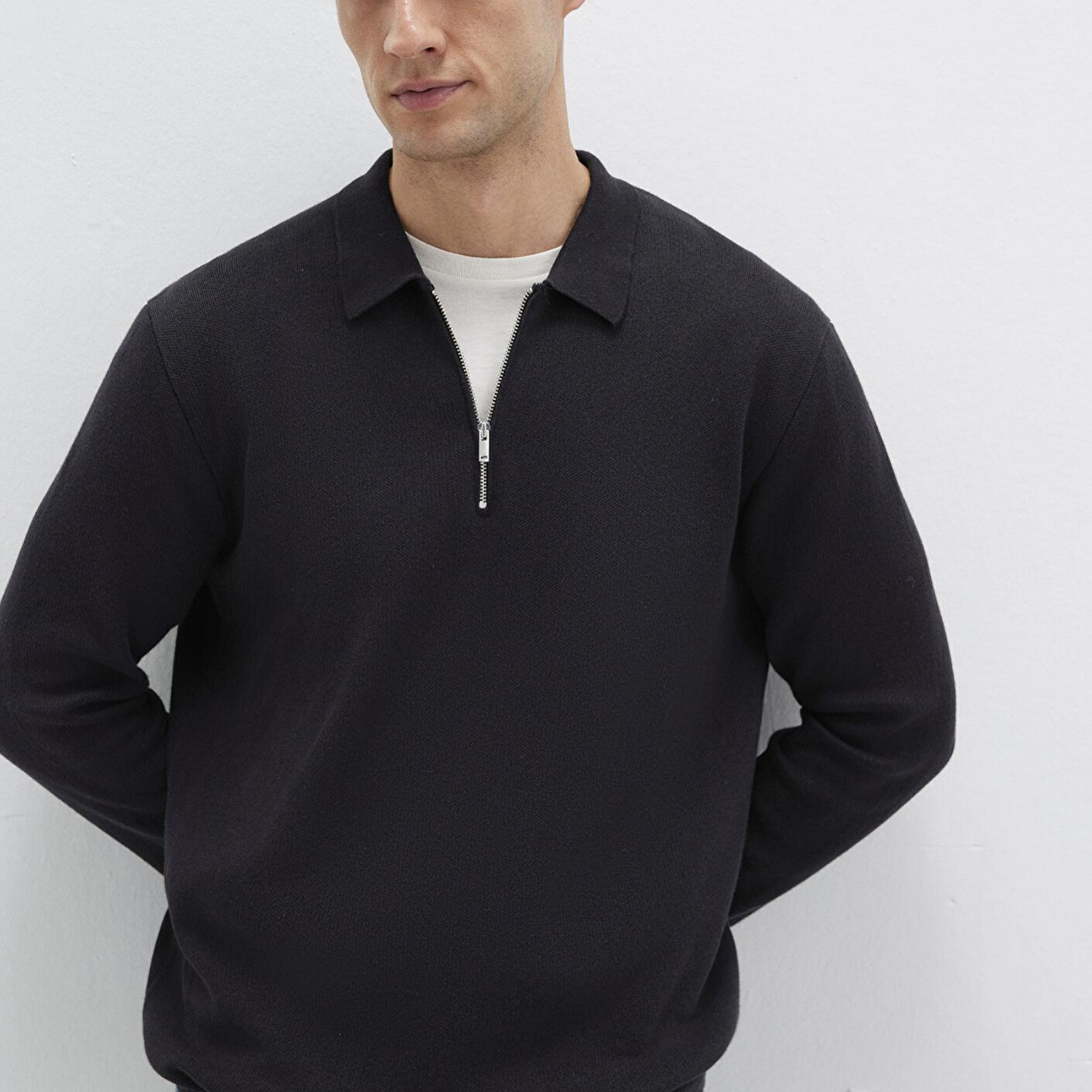 Mavi Yarı Fermuarlı Siyah Triko Polo 0710337-900