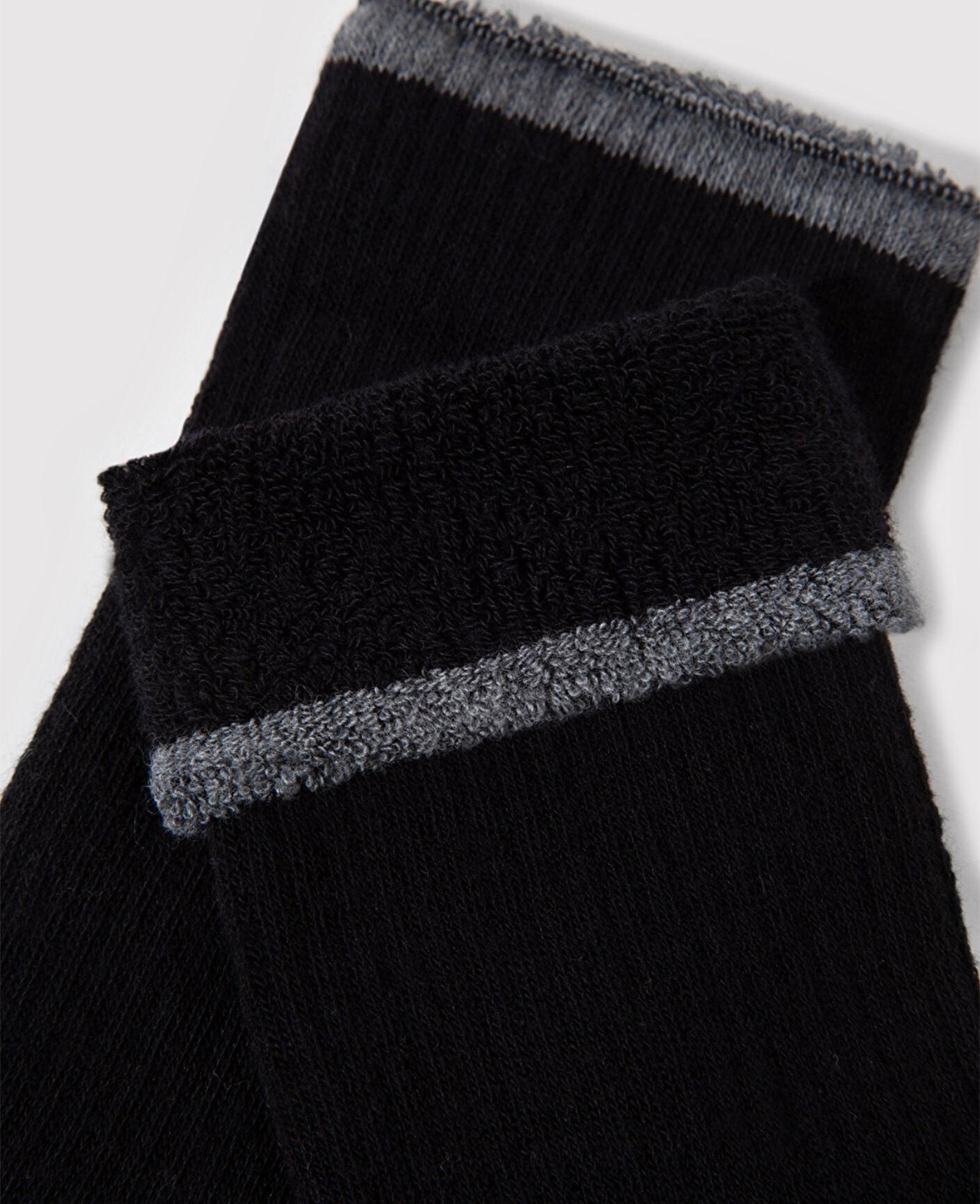 Mavi Çizgi Detaylı Siyah Bot Çorabı 1912753-900