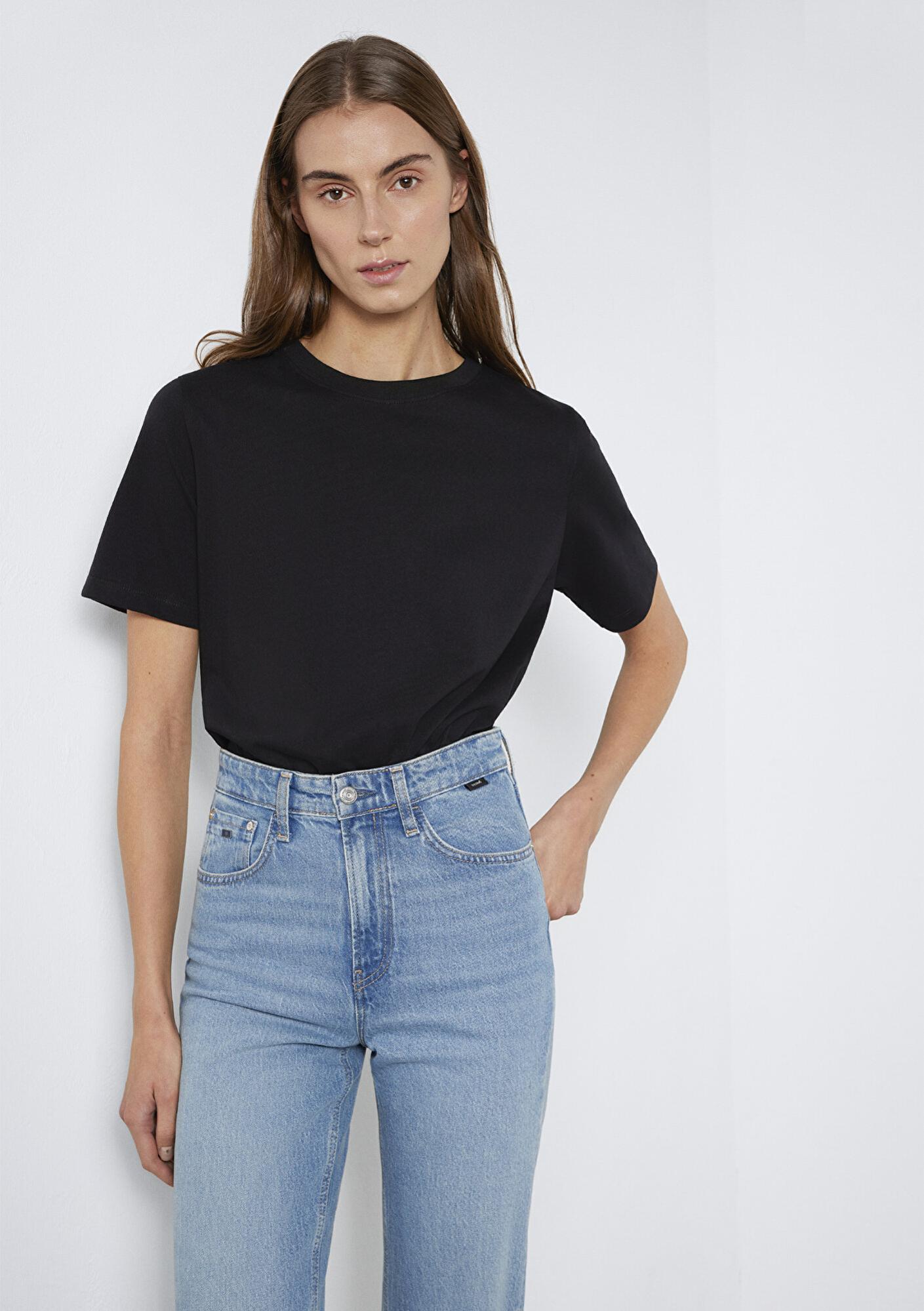 Mavi Siyah Basic Tişört Regular Fit / Normal Kesim 1600965-900