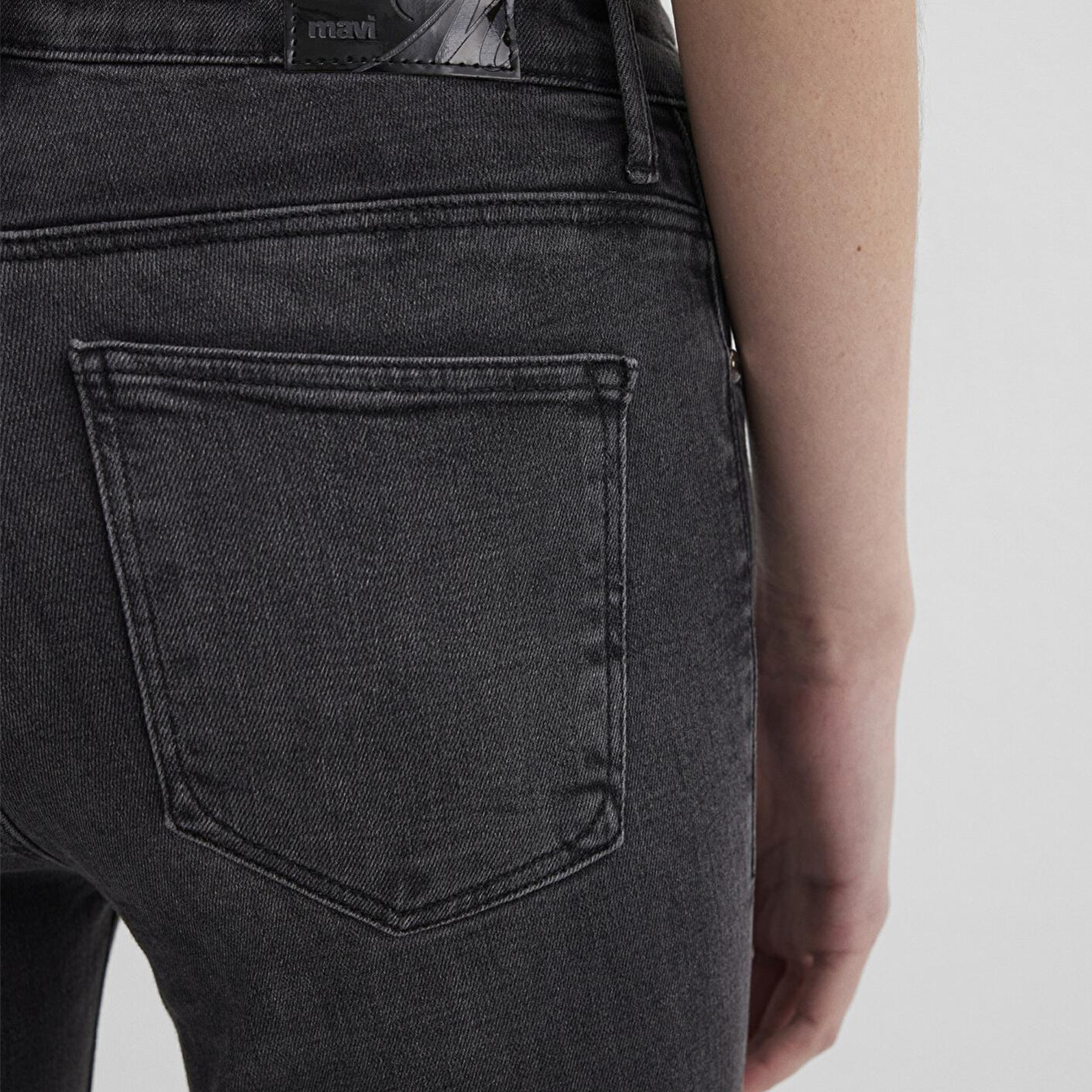 Mavi Tess Everyday Koyu Gri Smoke Jean Pantolon 100328-86444