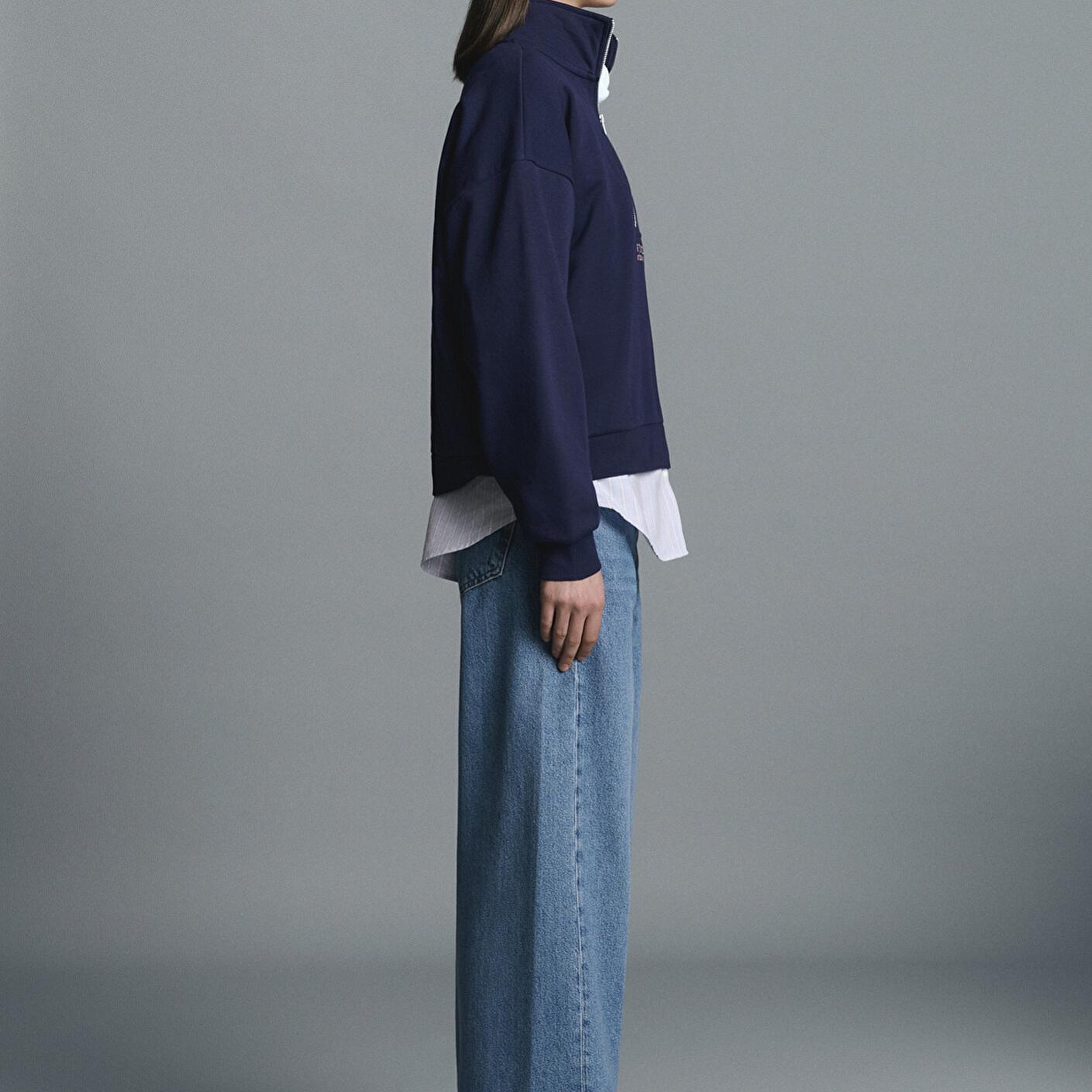 Mavi Yarı Fermuarlı Sırt Baskılı Lacivert Sweatshirt 1S10501-80729