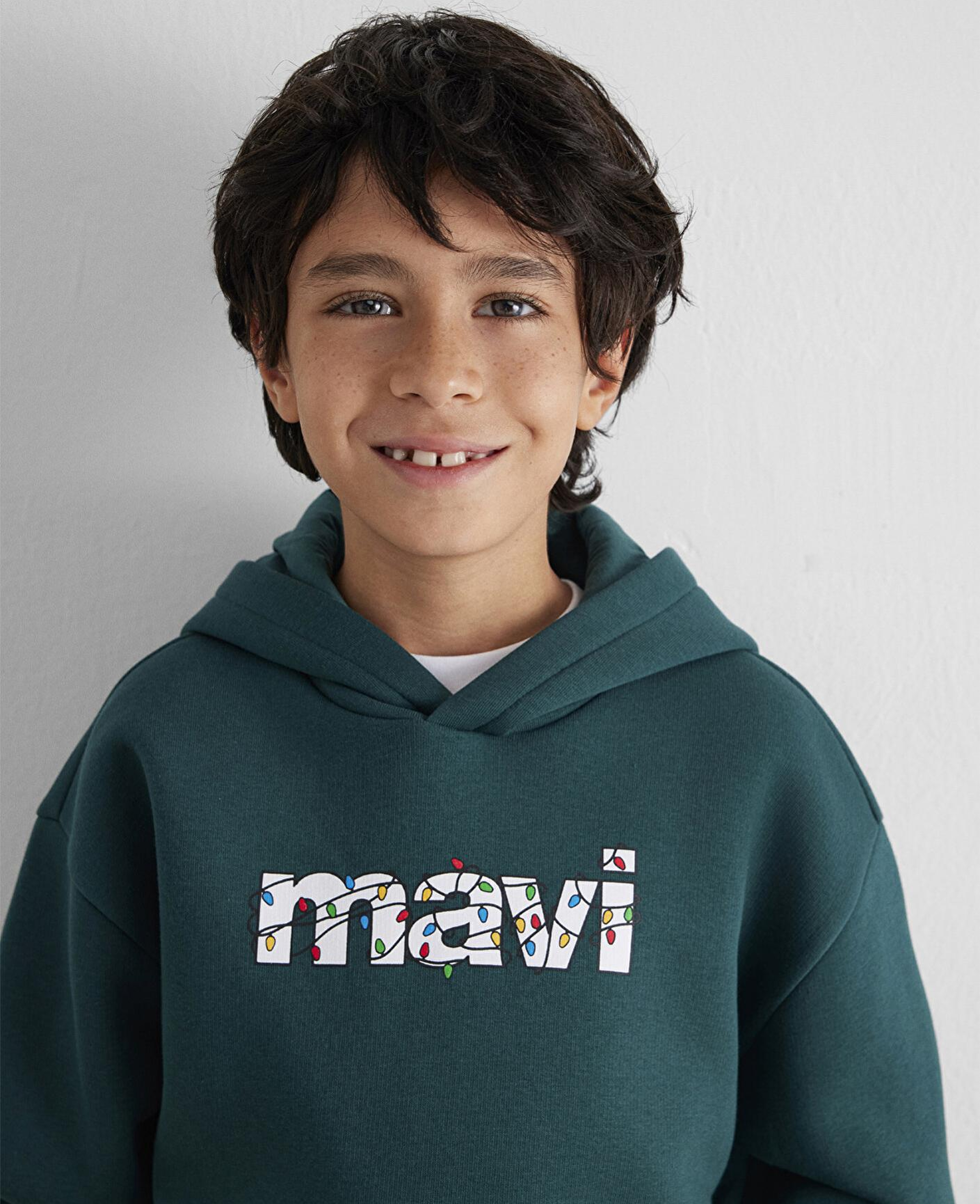 Mavi Yılbaşı Temalı Yeşil Sweatshirt 6S10178-71932