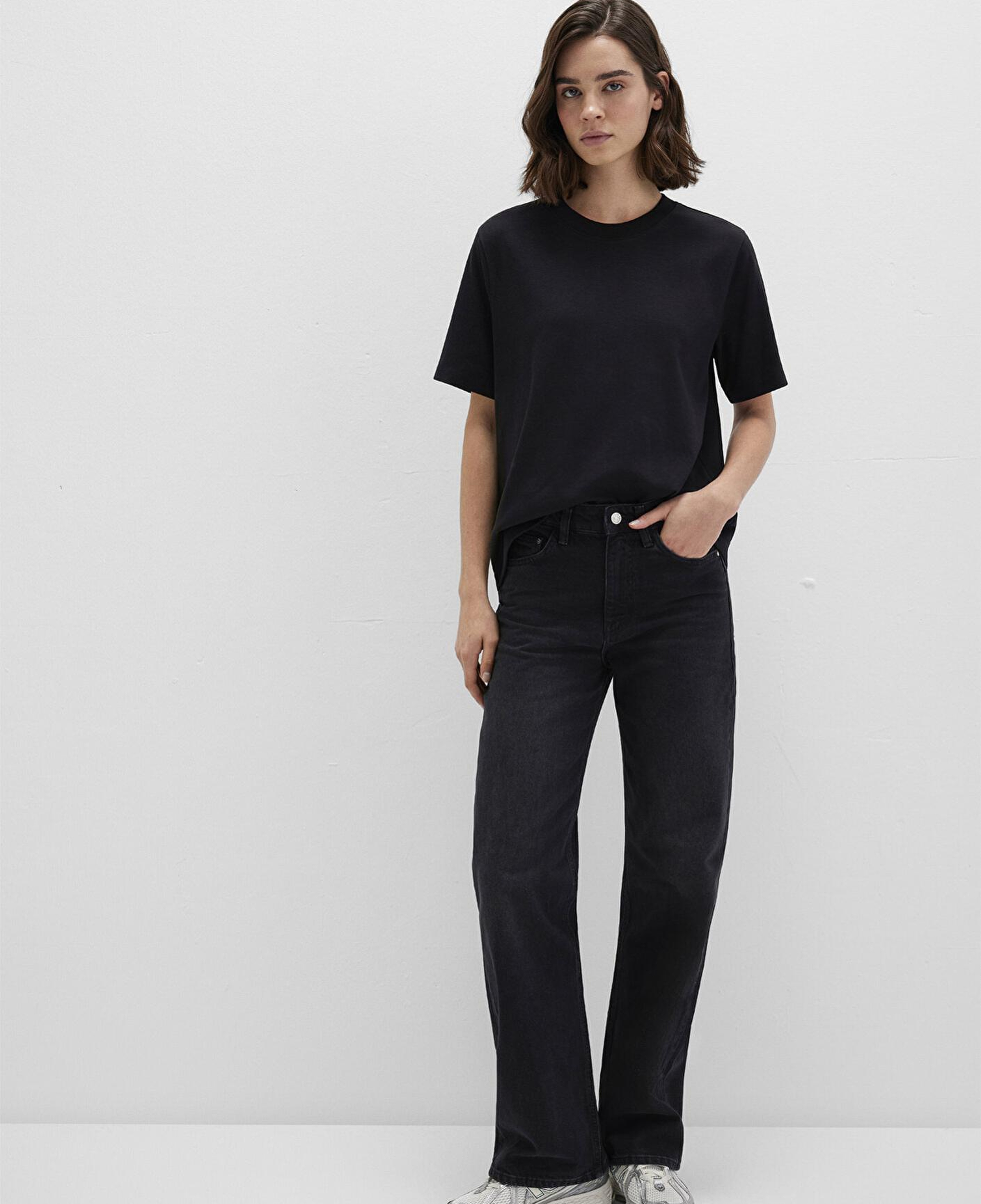 Mavi Siyah Basic İnterlok Tişört Loose Fit / Bol Rahat Kesim 1613820-900