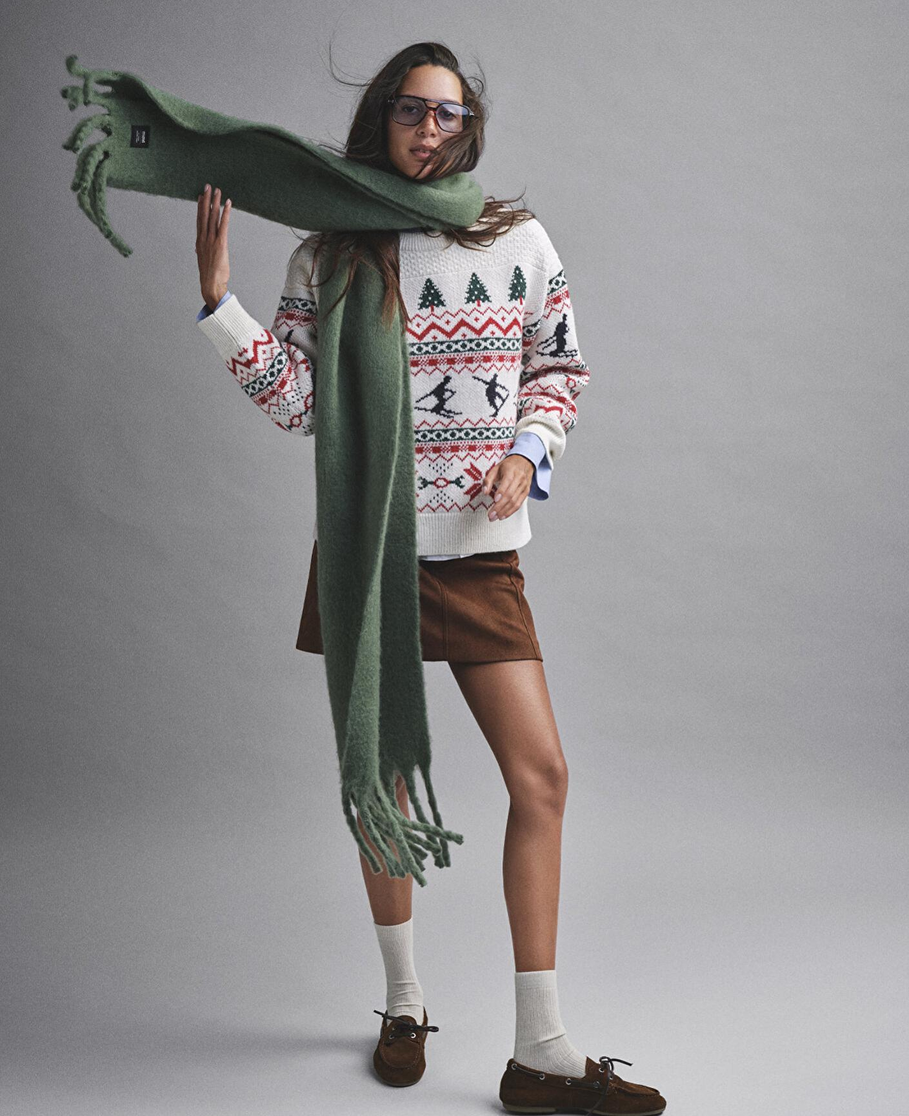 Mavi Yılbaşı Temalı Ekru Kazak Loose Fit / Bol Rahat Kesim 1710860-70057