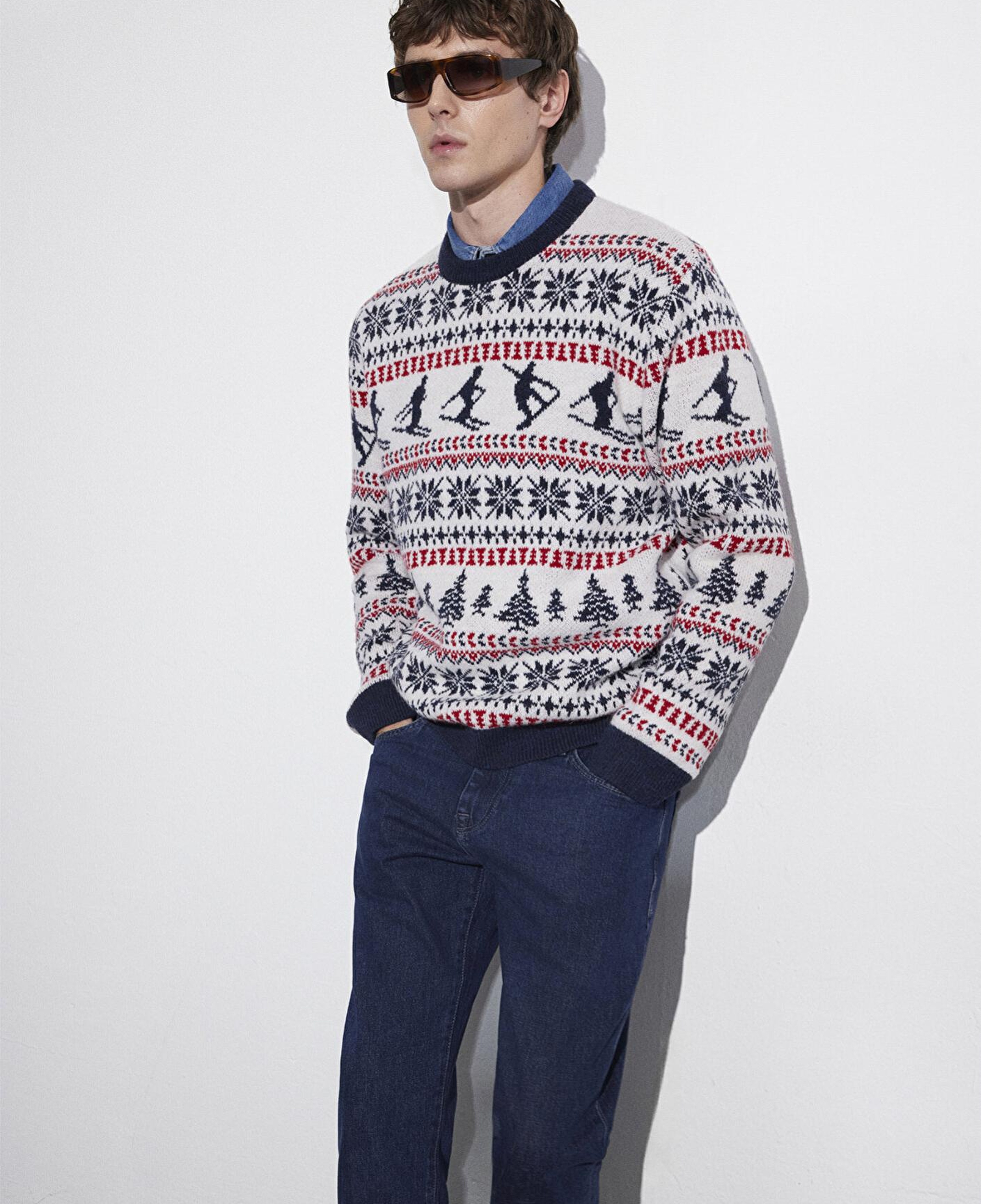 Mavi Yılbaşı Temalı Ekru Kazak Regular Fit / Normal Kesim 0710401-70057