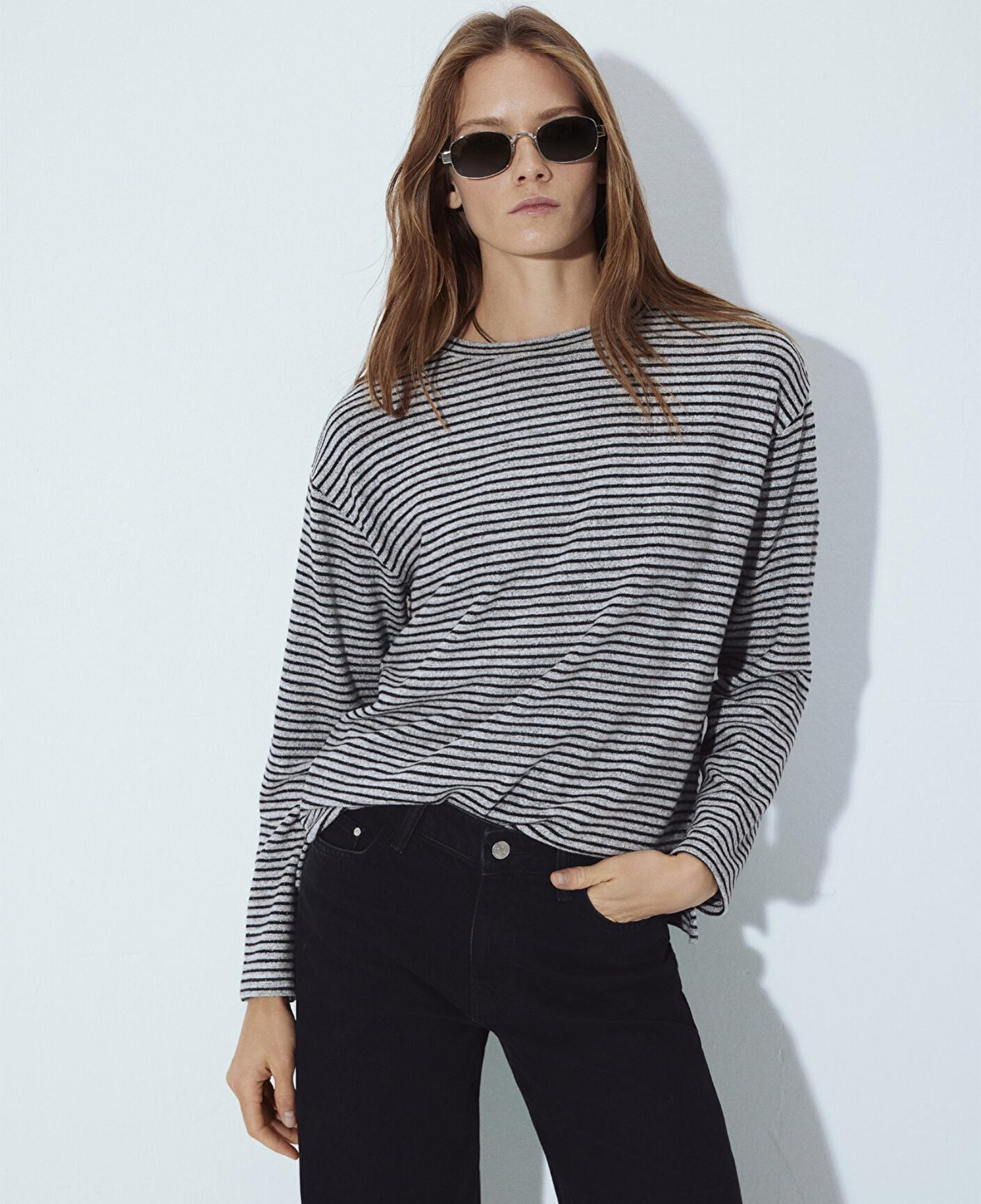 Mavi Bisiklet Yaka Çizgili T-Shirt Regular Fit / Normal Kesim 1613600-85407