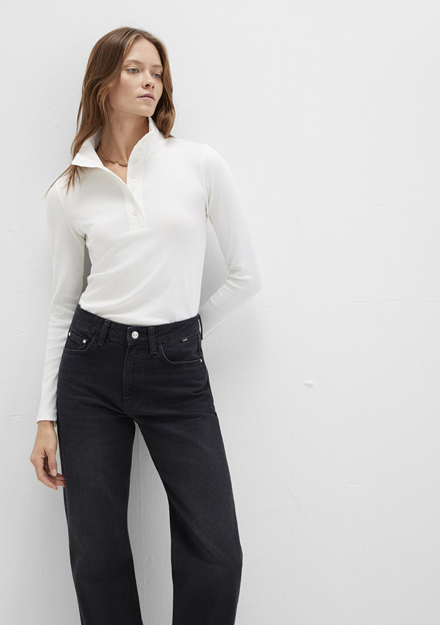 Mavi Düğme Detaylı Dik Yaka Ekru Tişört Fitted / Vücuda Oturan Kesim 1613614-70057