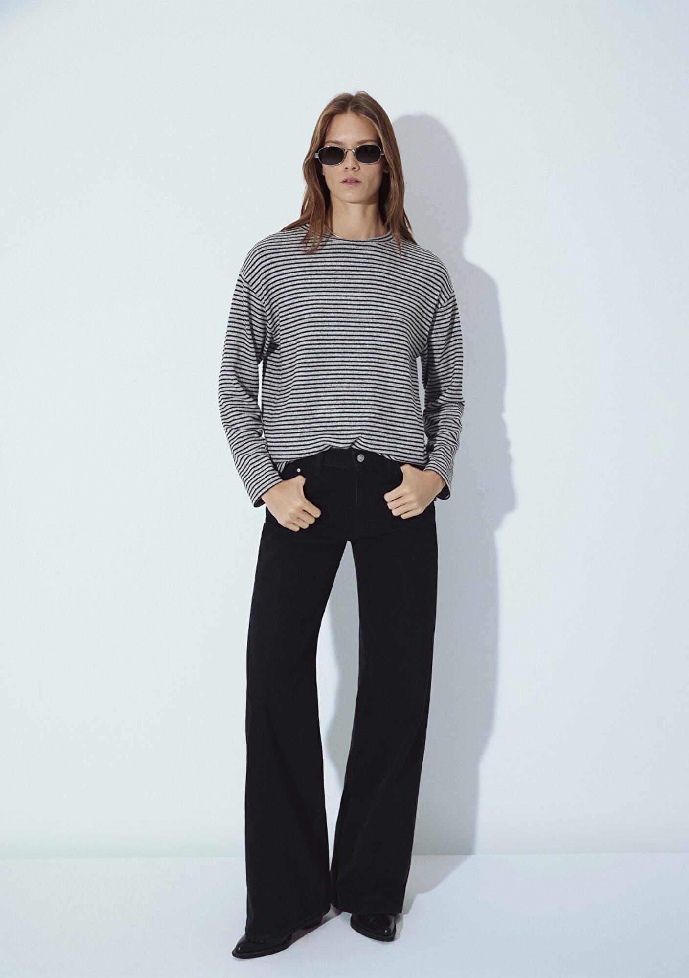 Mavi Bisiklet Yaka Çizgili T-Shirt Regular Fit / Normal Kesim 1613600-85407