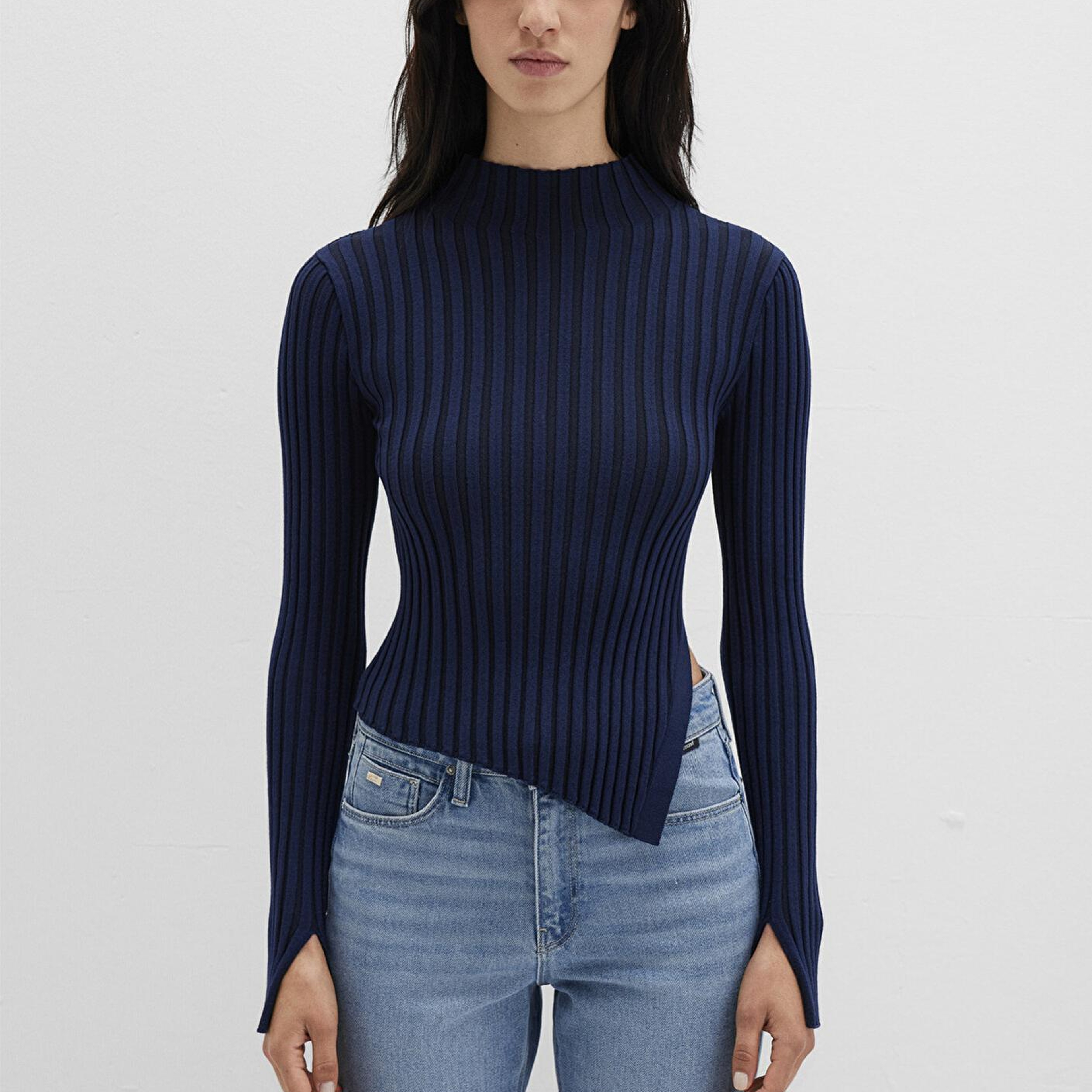 Mavi Yırtmaç Detaylı Lacivert Kazak Fitted / Vücuda Oturan Kesim 1710789-70497