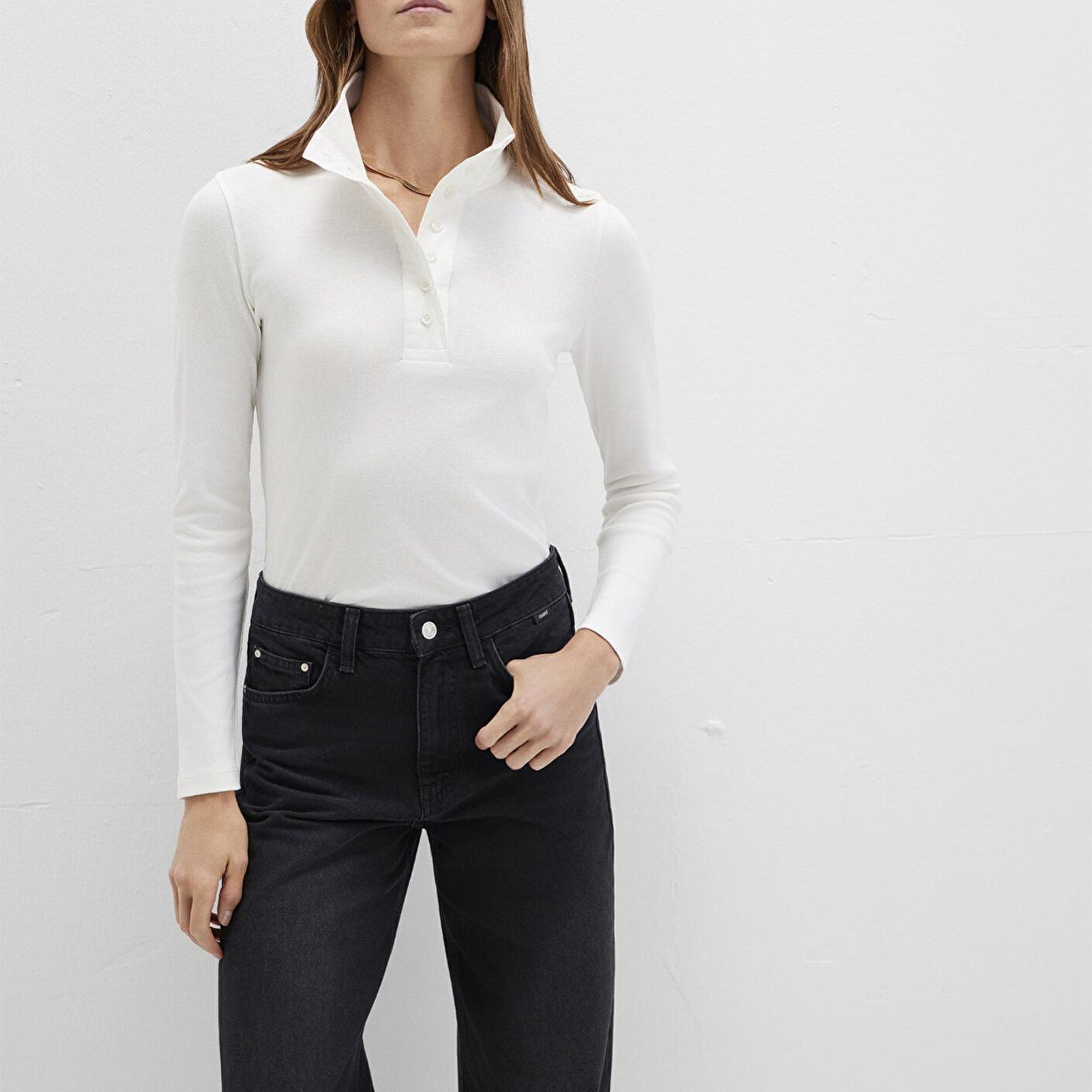 Mavi Düğme Detaylı Dik Yaka Ekru Tişört Fitted / Vücuda Oturan Kesim 1613614-70057