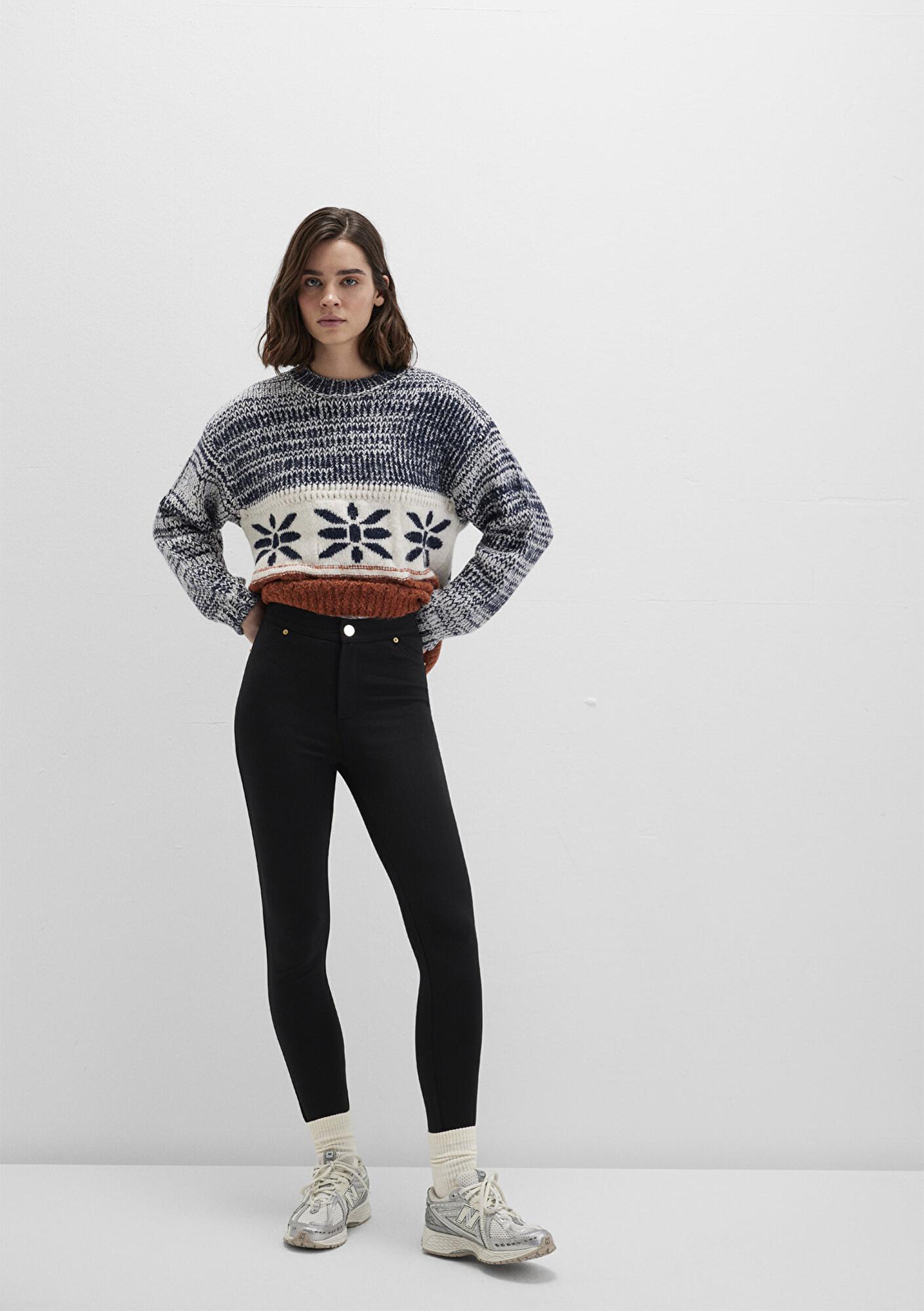 Mavi Düğmeli Siyah Tayt 1011096-900