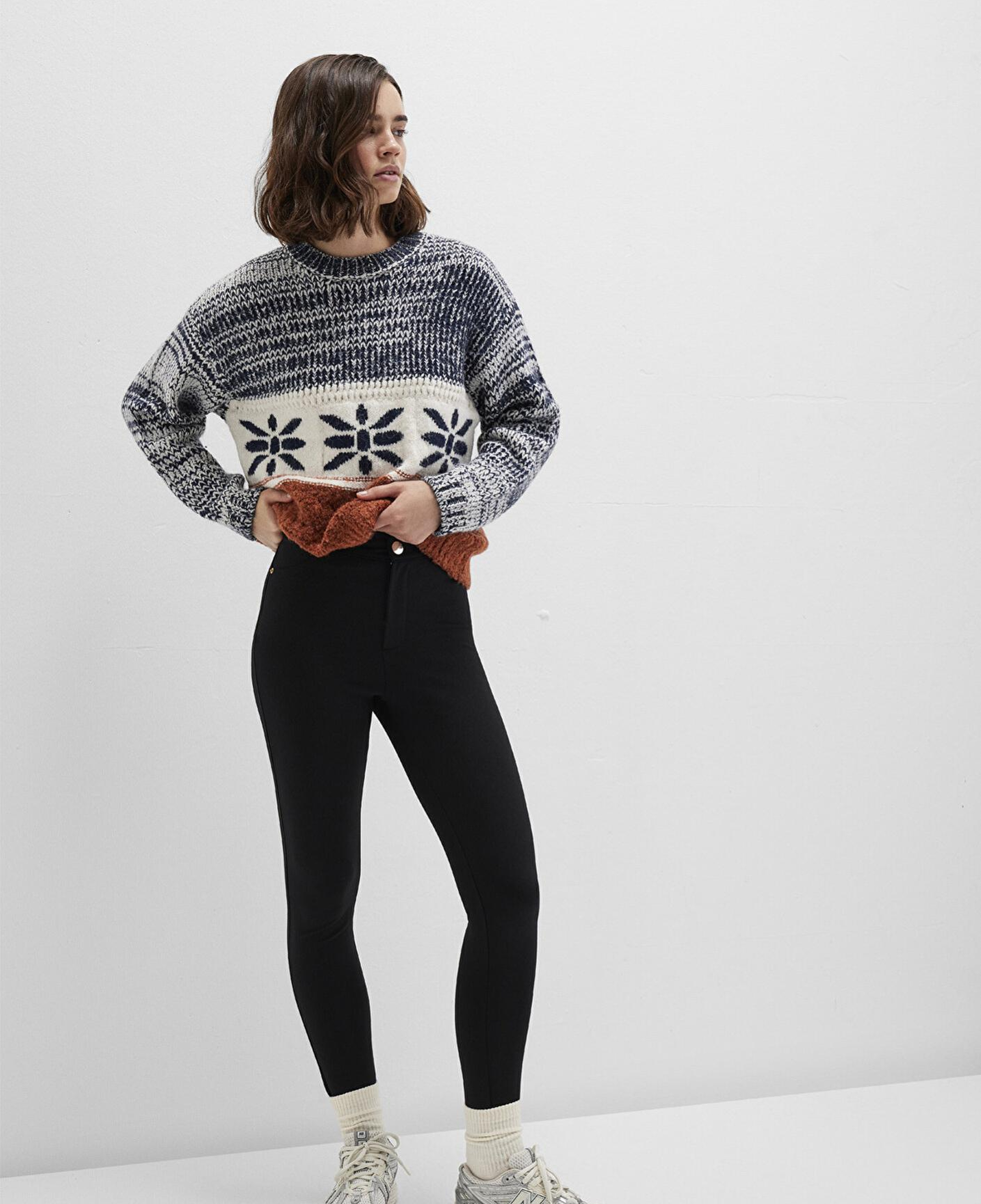 Mavi Düğmeli Siyah Tayt 1011096-900