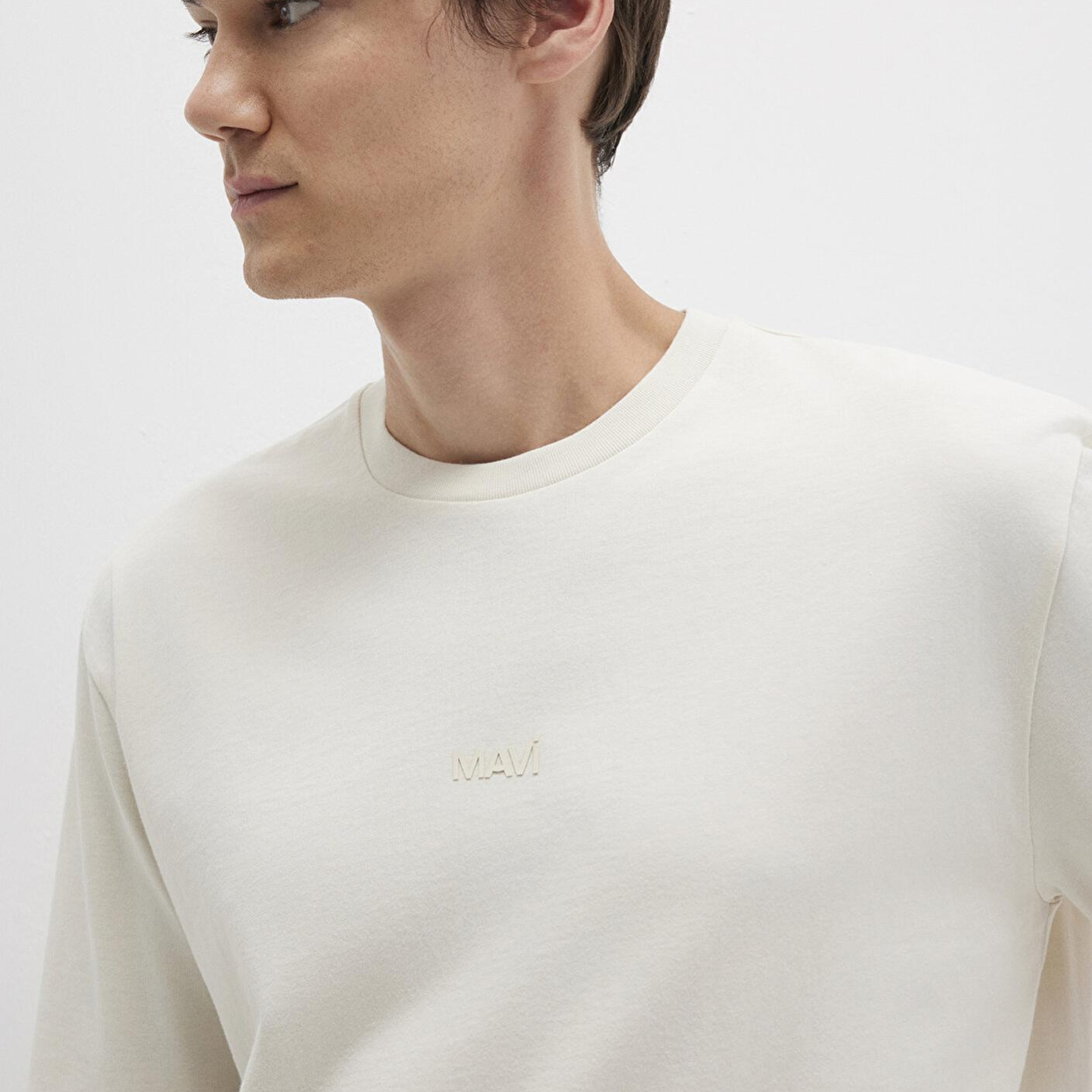 Mavi Mavi Logo Ekru Basic Tişört Relaxed Fit / Rahat Kesim 0613093-70134