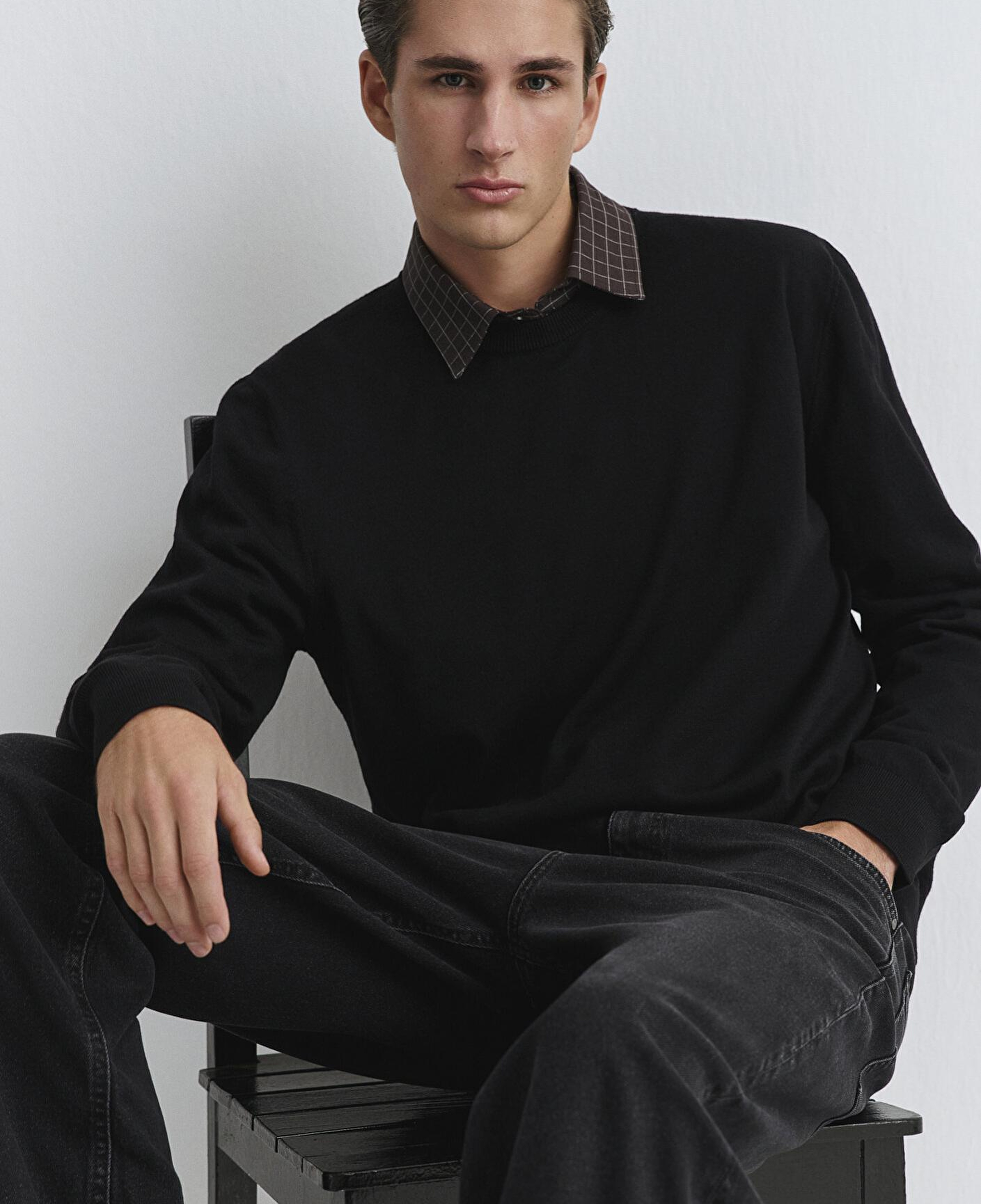 Mavi Bisiklet Yaka Siyah Yün Kazak Regular Fit / Normal Kesim 0710384-900