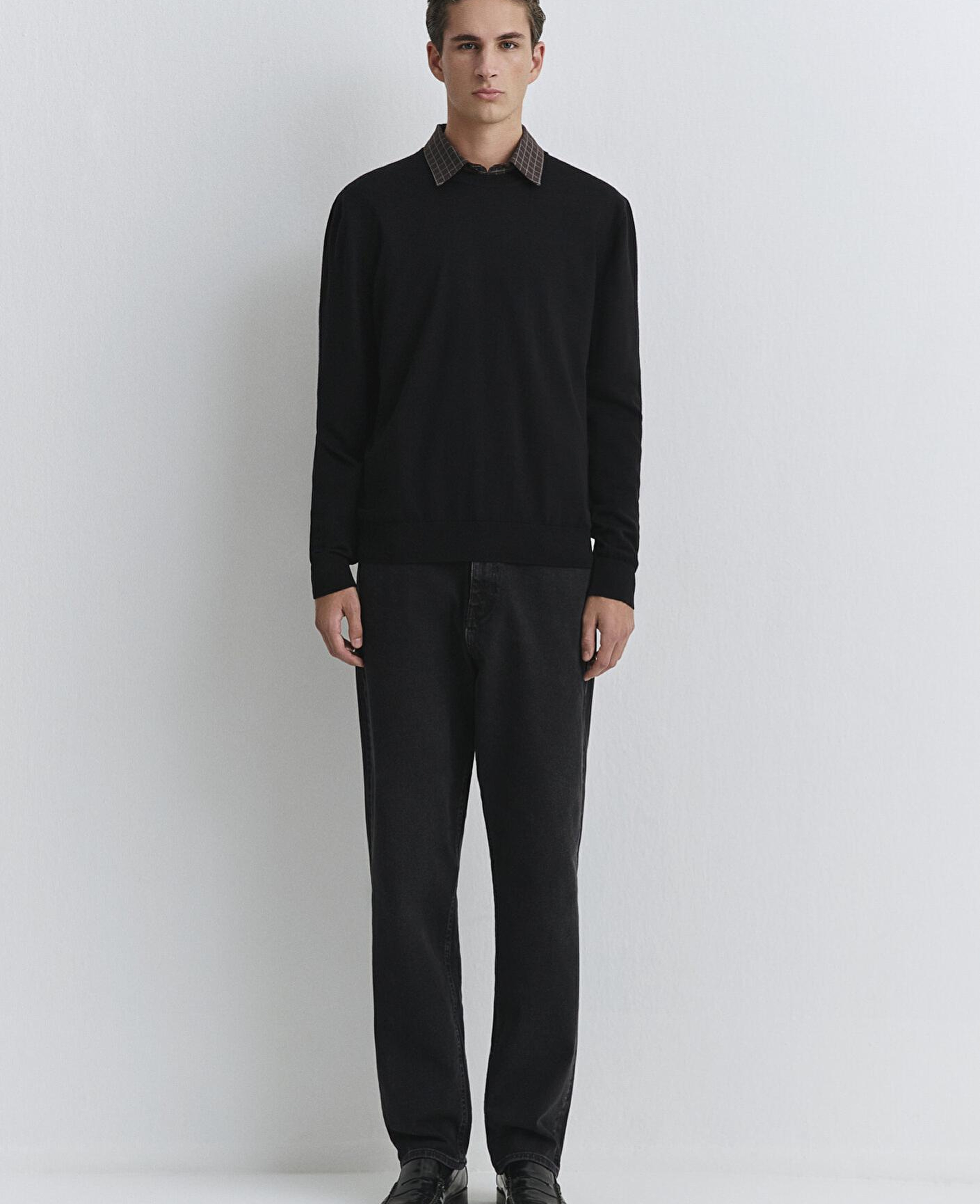 Mavi Bisiklet Yaka Siyah Yün Kazak Regular Fit / Normal Kesim 0710384-900