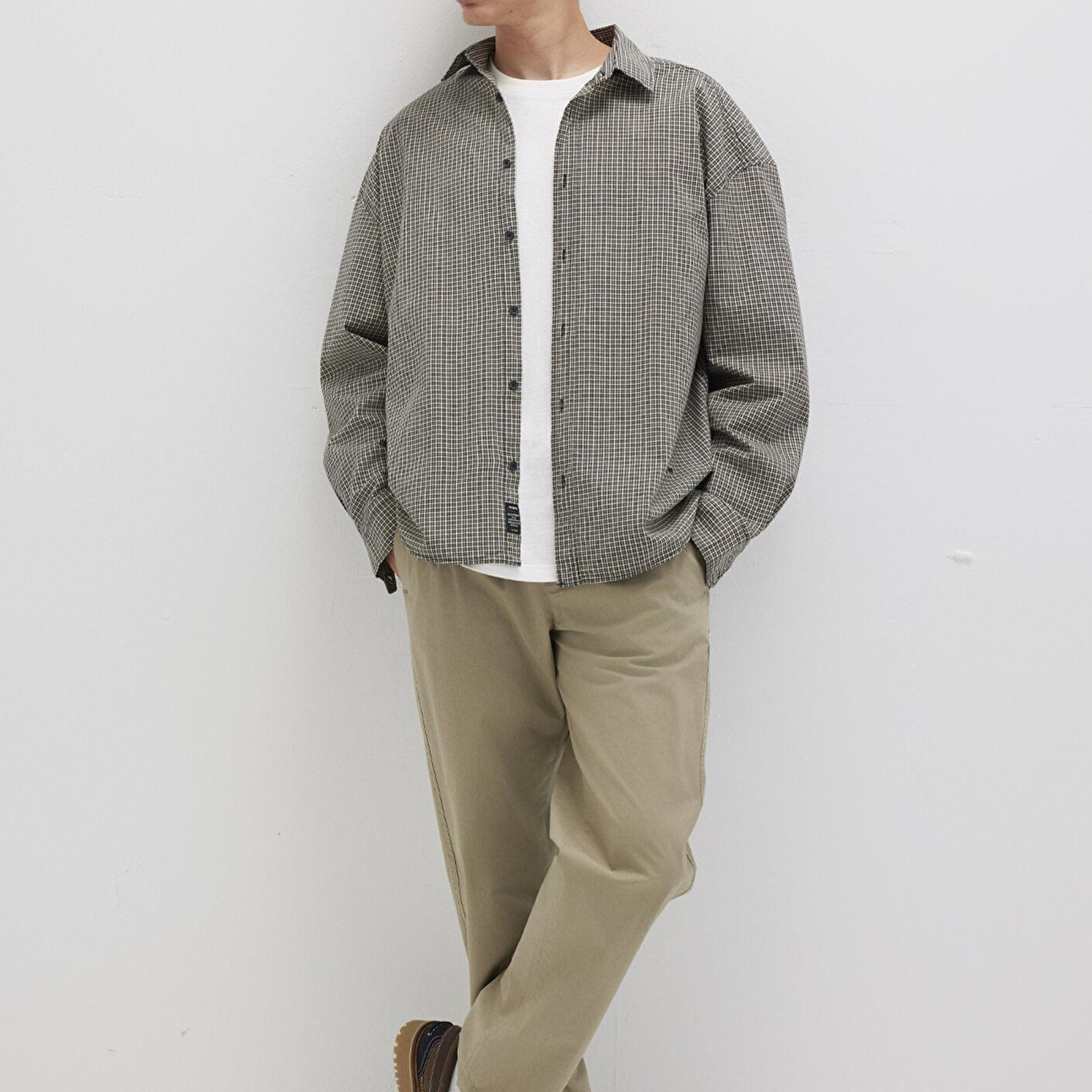 Mavi Dikiş Detaylı Bej Pantolon 0010477-86749