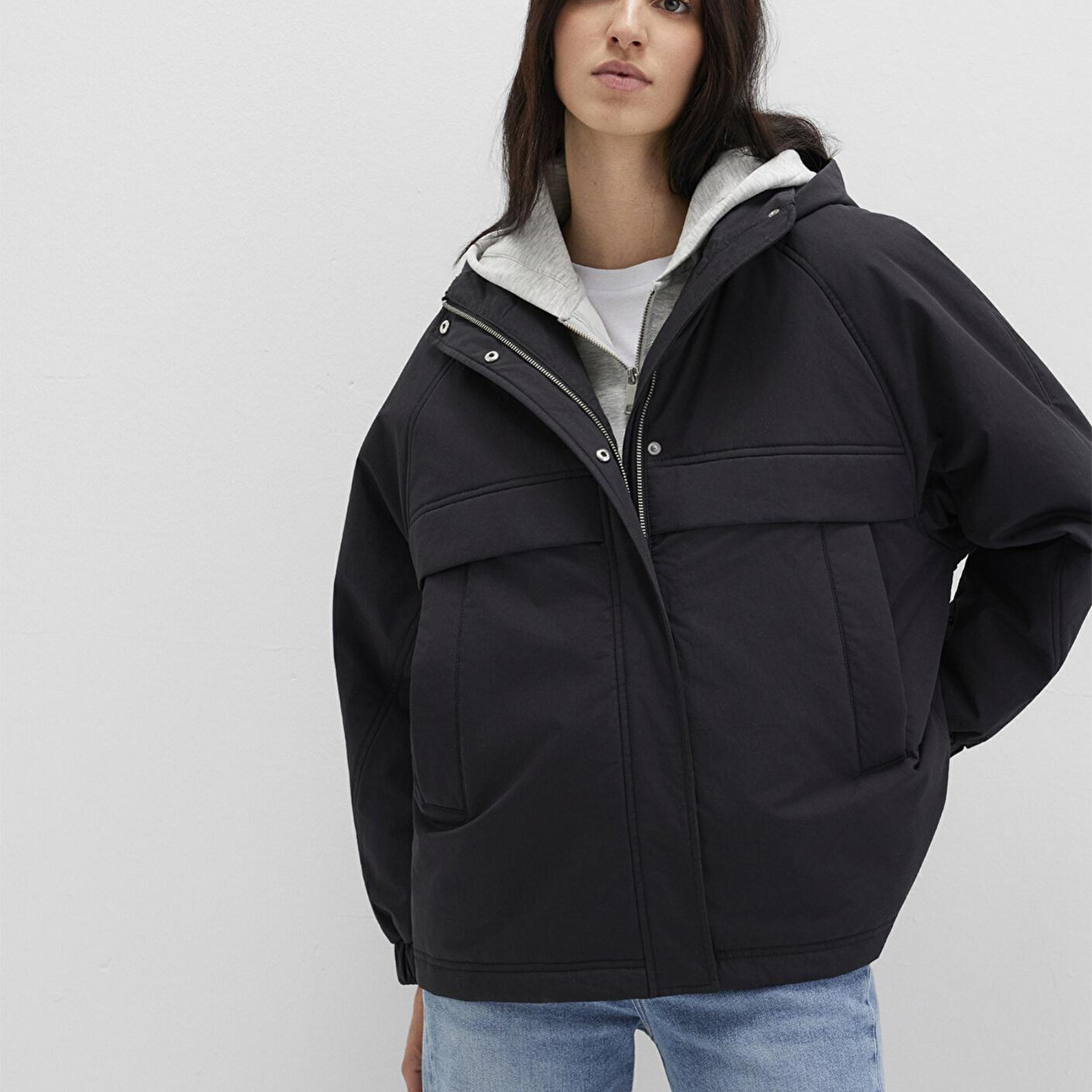 Mavi Su İtici Kapüşonlu Siyah Ceket 1110348-900