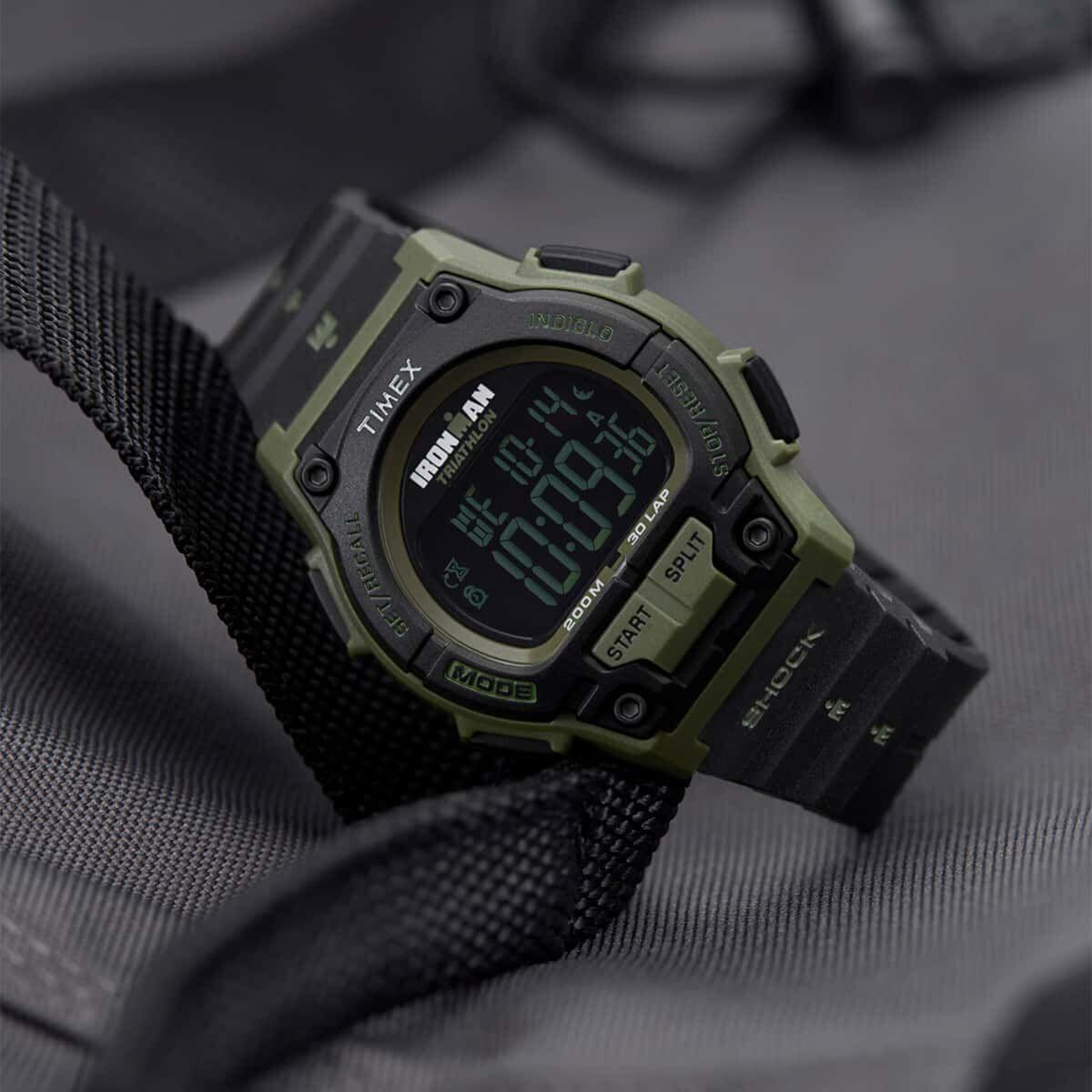 Timex TW5M64900 Erkek Kol Saati