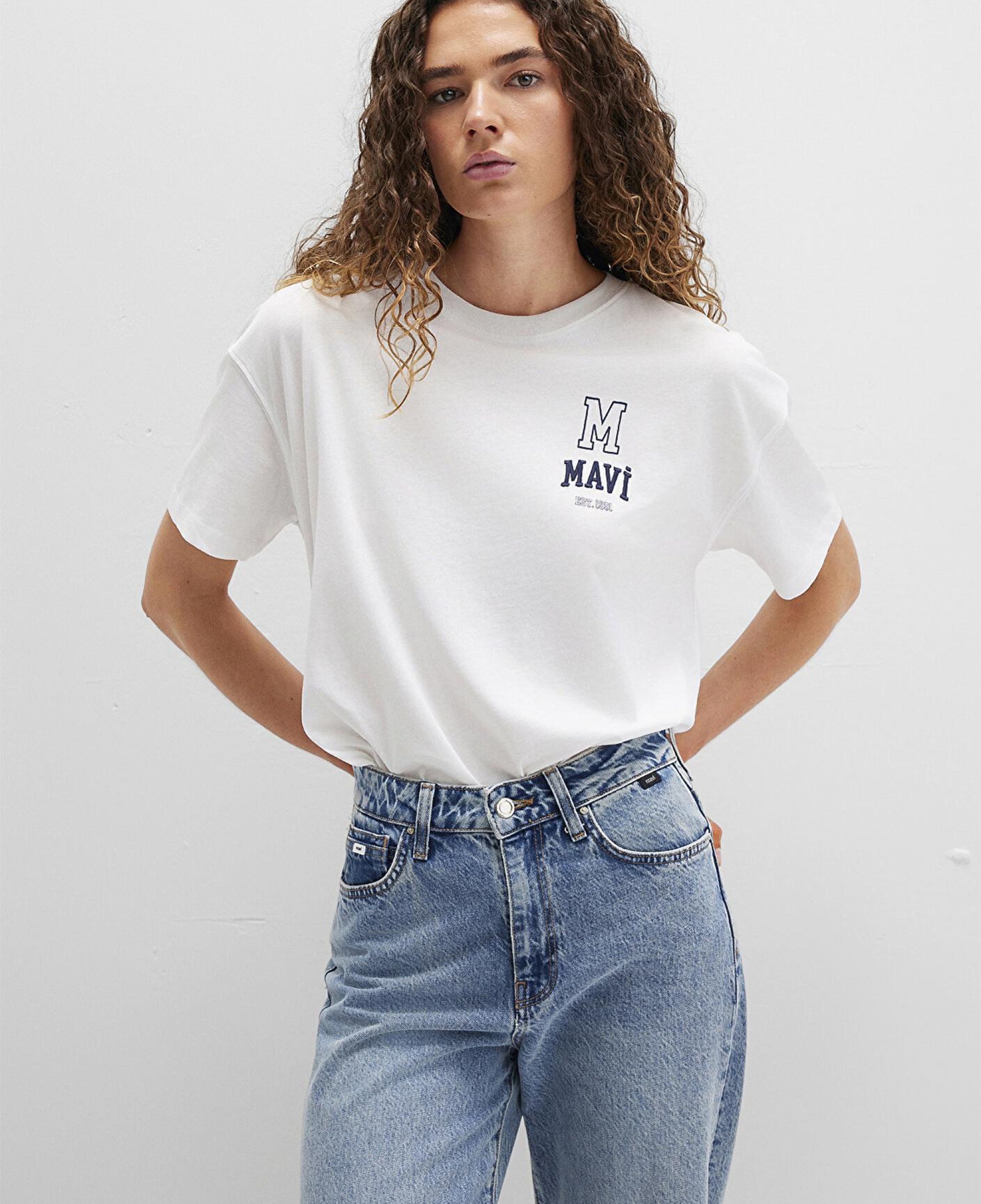 Mavi Mavi Logo Nakışlı Beyaz Tişört Loose Fit / Bol Rahat Kesim 1613467-70057