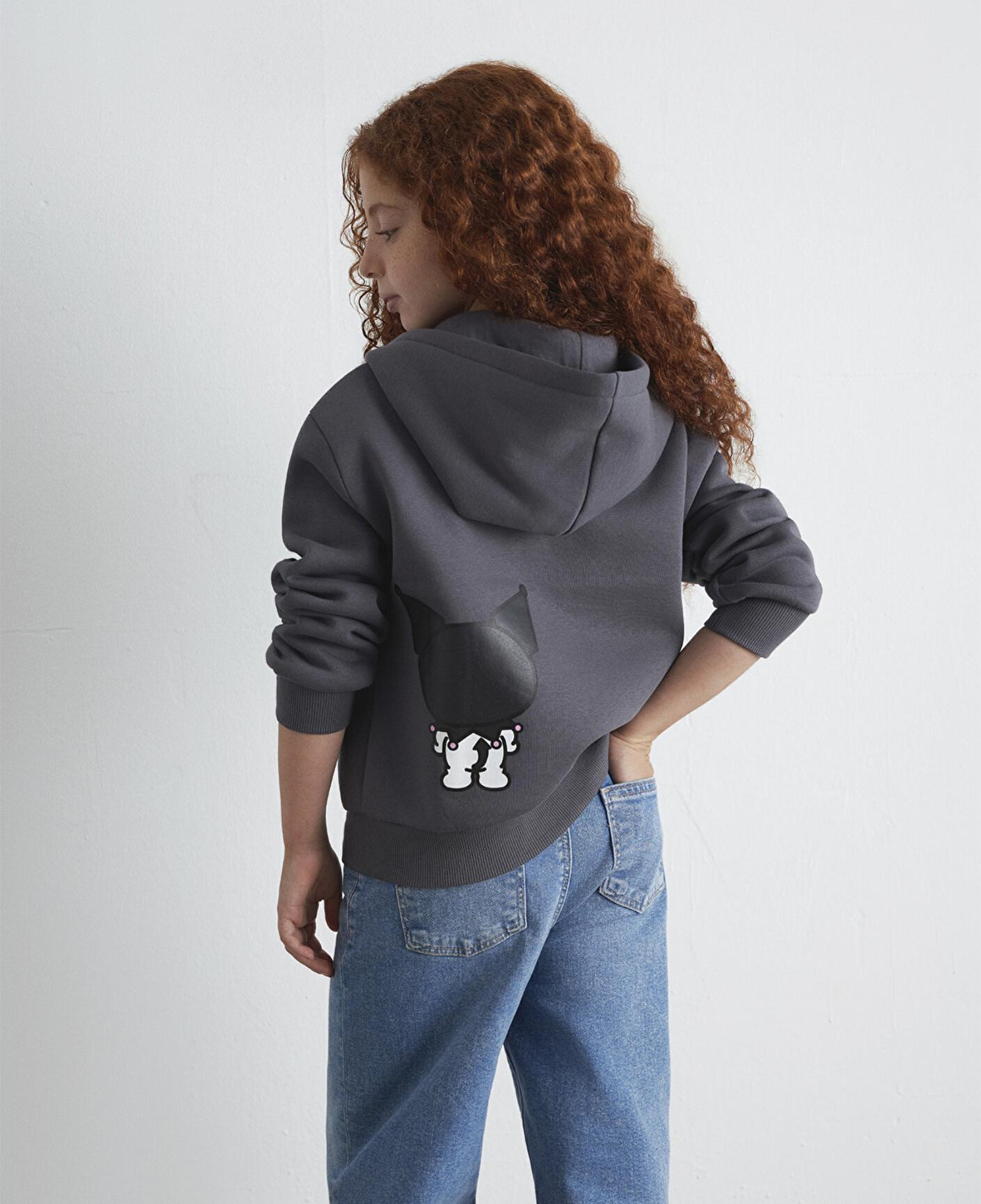 Mavi Kuromi Baskılı Fermuarlı Sweatshirt 7S10167-85309