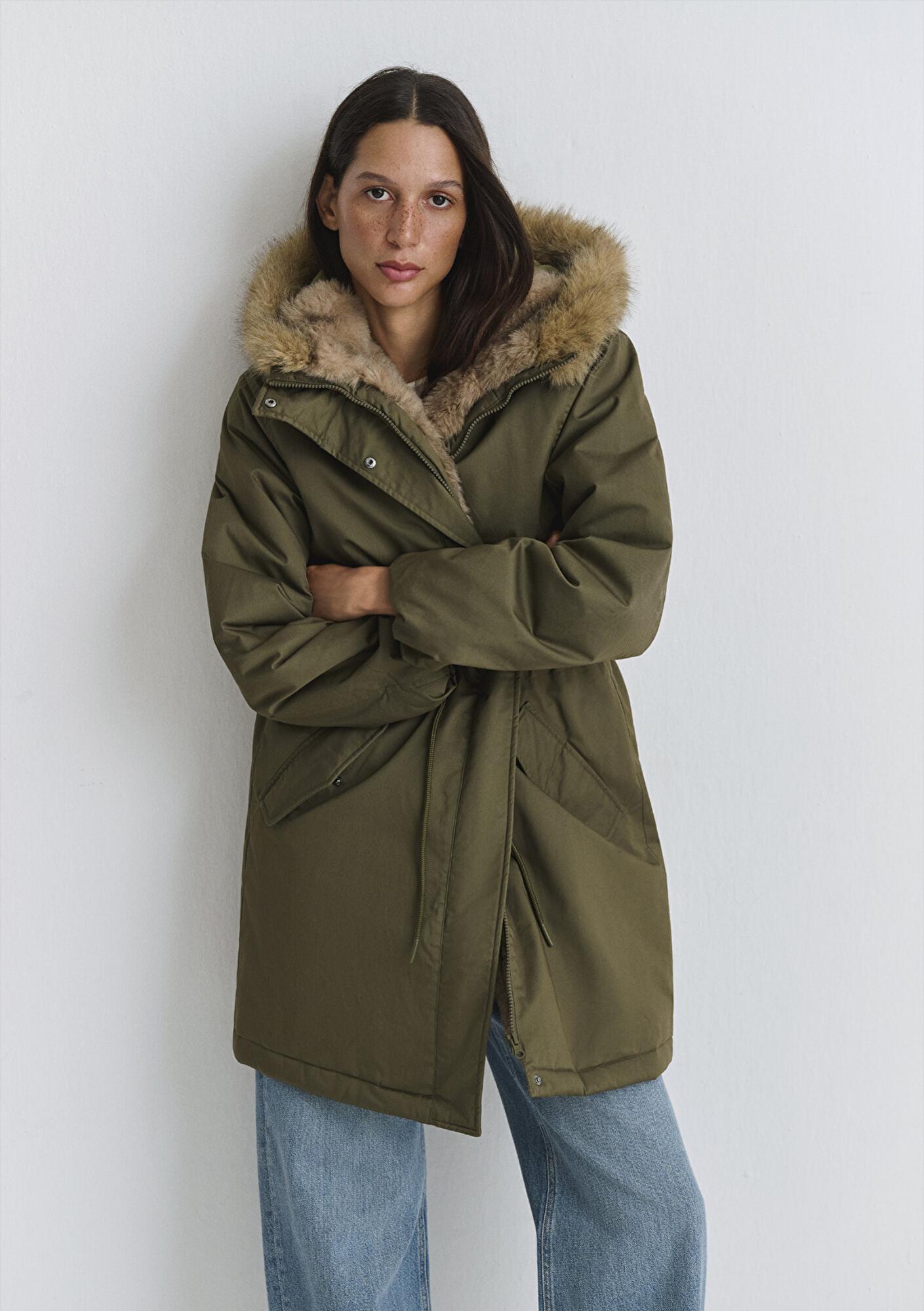 Mavi Suni Kürk Detaylı Yeşil Parka Loose Fit / Bol Rahat Kesim 1110786-71549