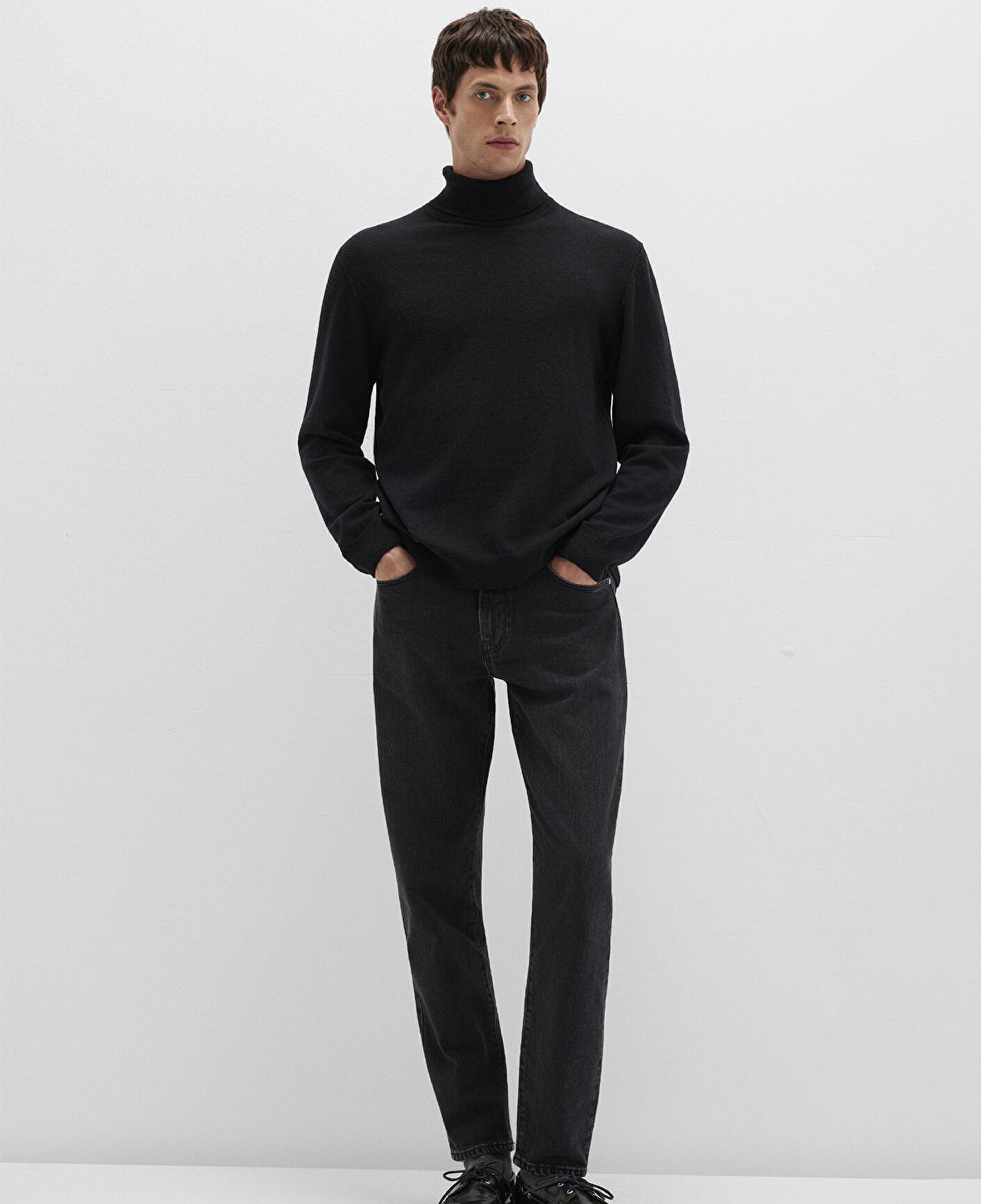 Mavi Yün Karışımlı Boğazlı Siyah Kazak Regular Fit / Normal Kesim 0710372-900