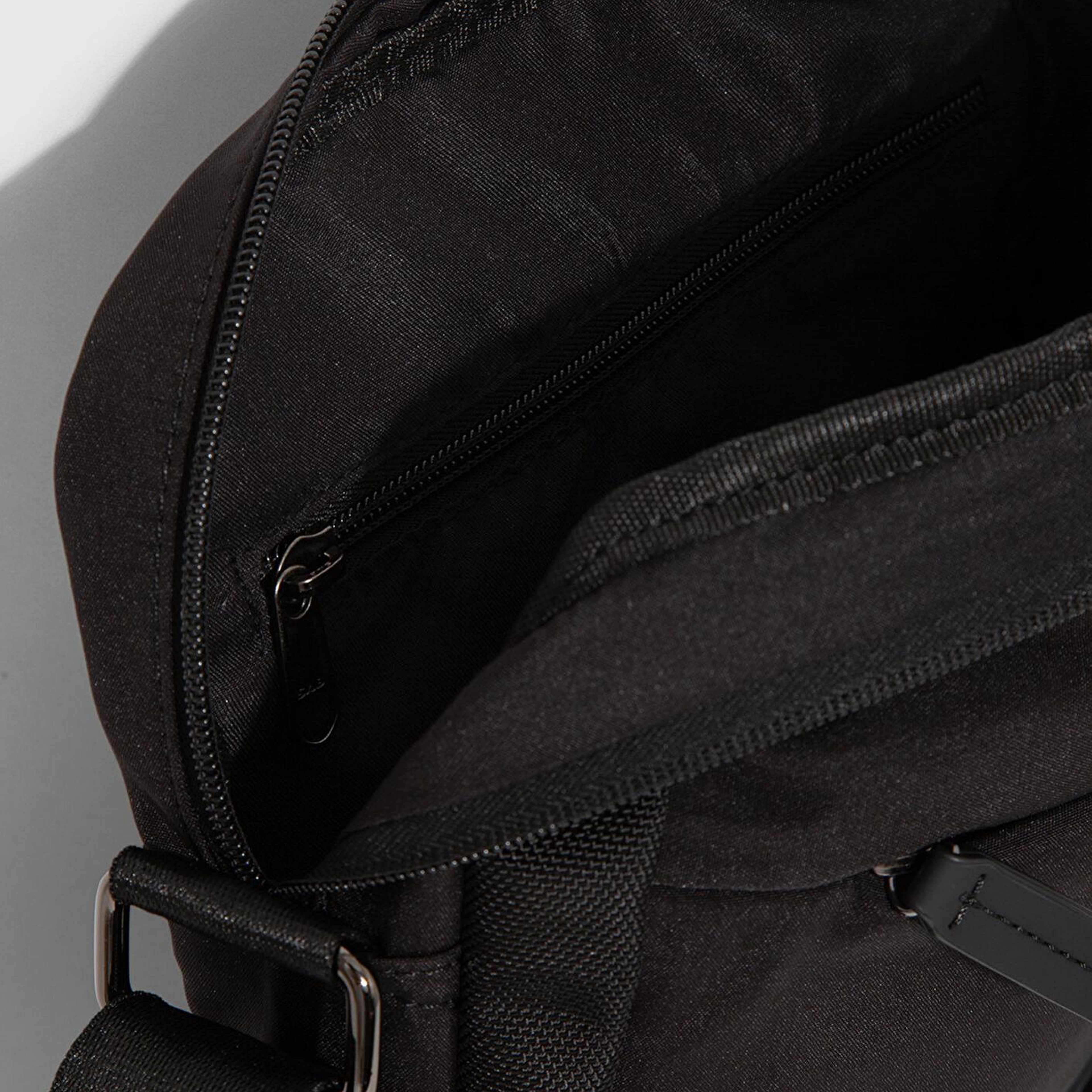 Mavi Siyah Çapraz Çanta 0911951-900