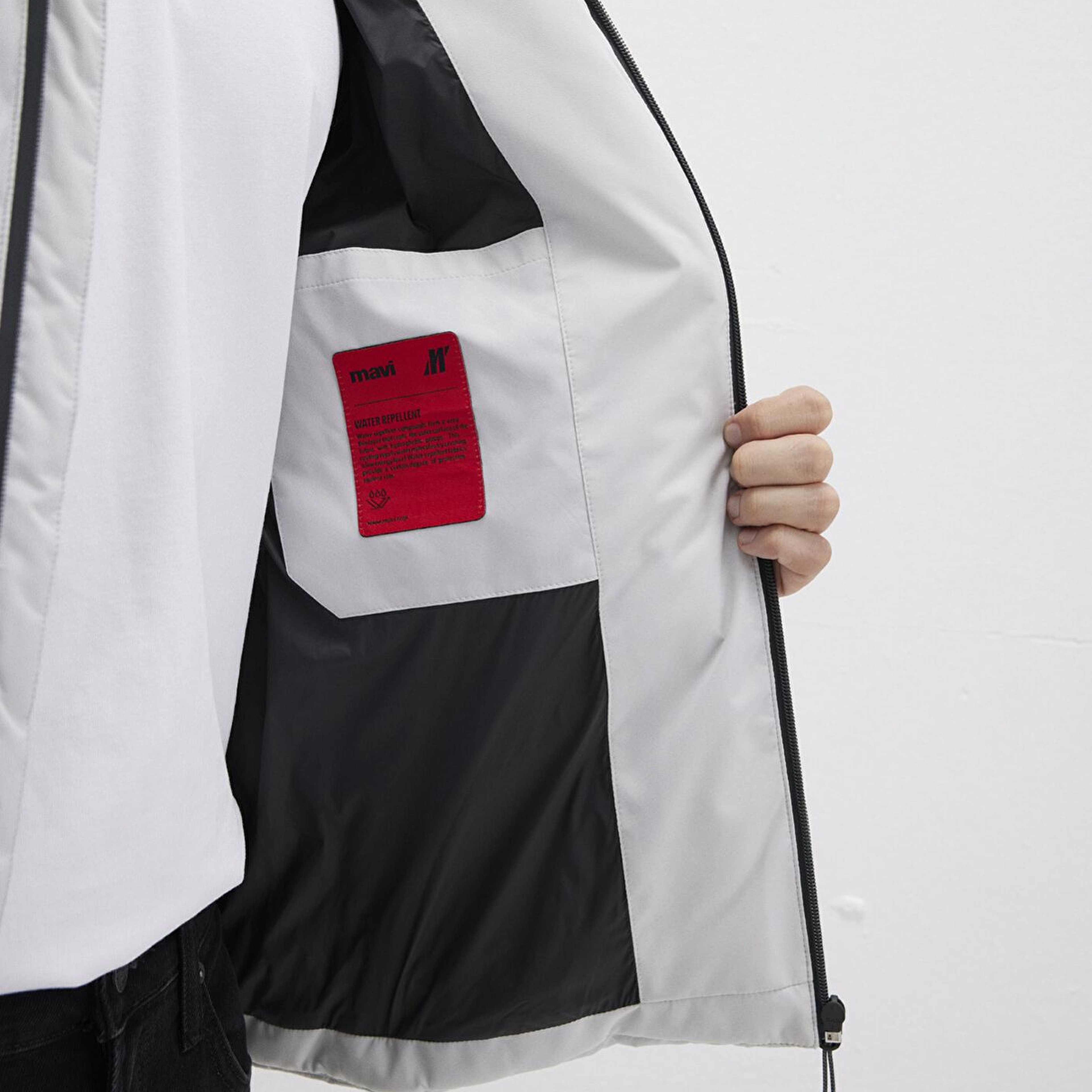 Mavi Su İtici Kapüşonlu Gri Şişme Mont 0110675-70074