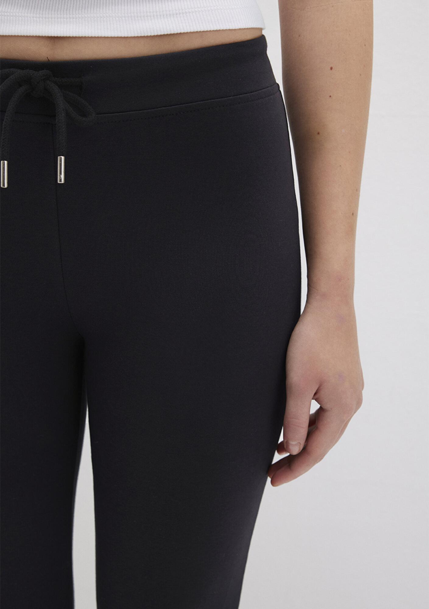 Mavi İspanyol Paça Siyah İnterlok Eşofman Altı 1011077-900