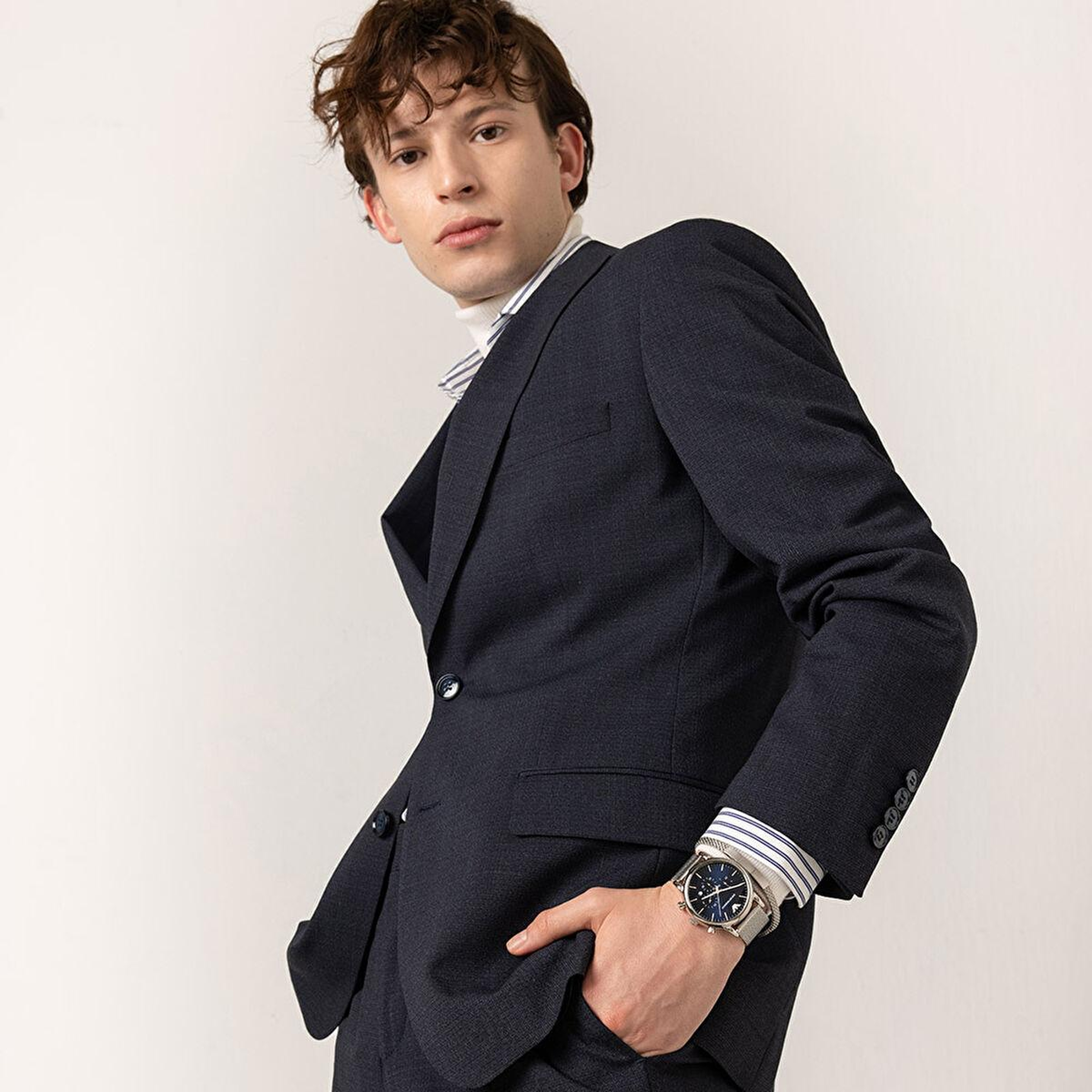 Emporio Armani AR1808 Erkek Kol Saati