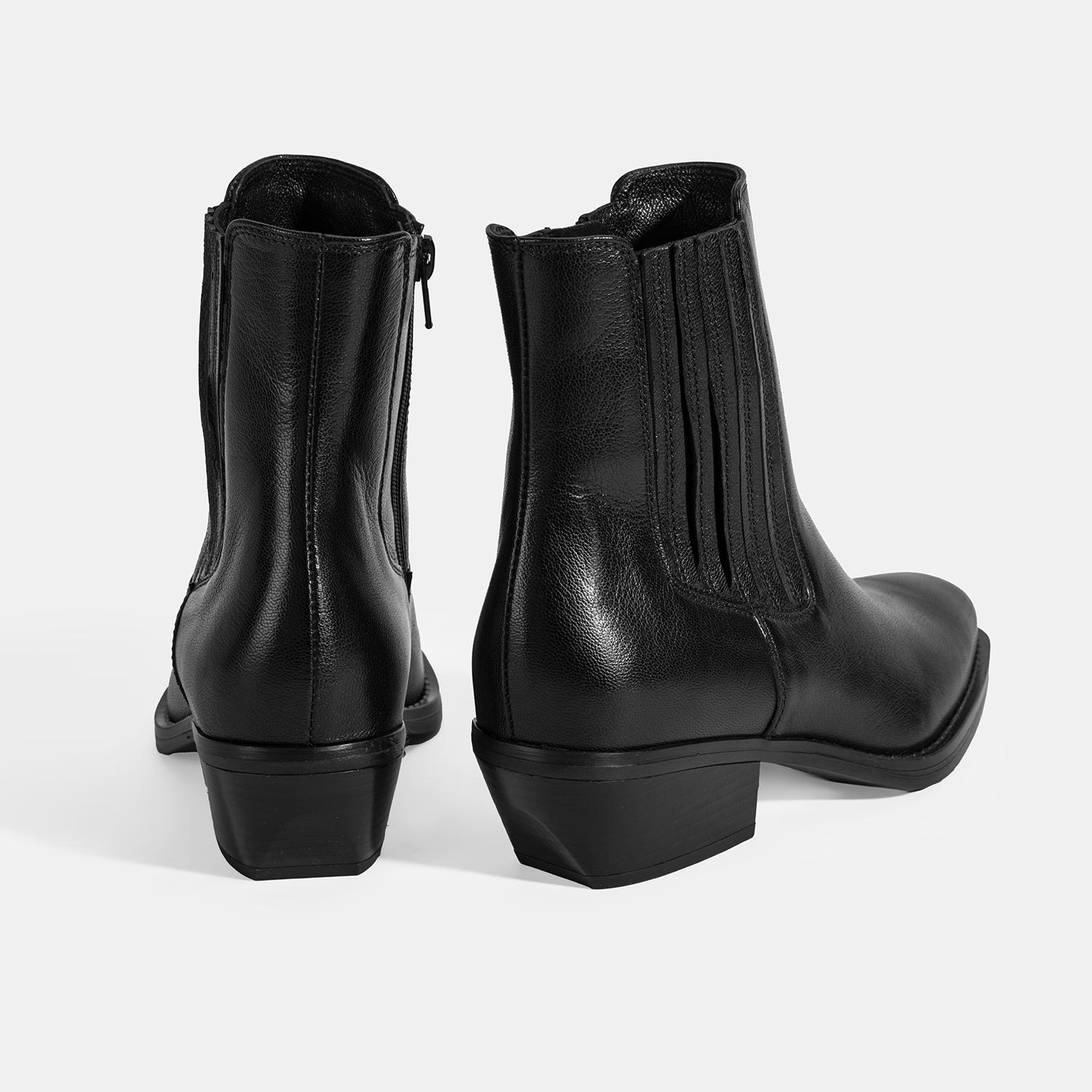 Kadın Siyah Topuklu Deri Bot