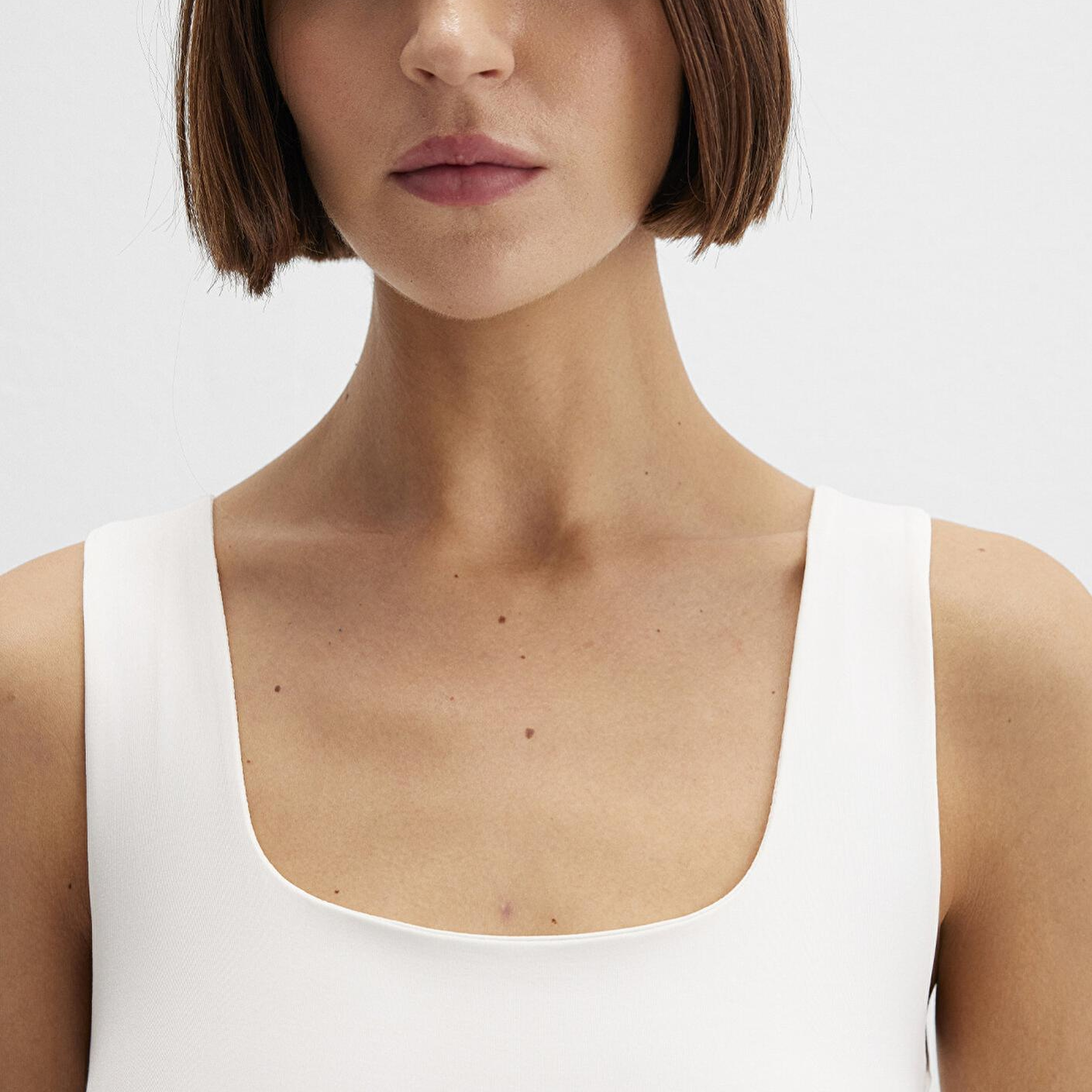 Mavi Kare Yaka Beyaz Poliamid Atlet Fitted / Vücuda Oturan Kesim 1613498-70057