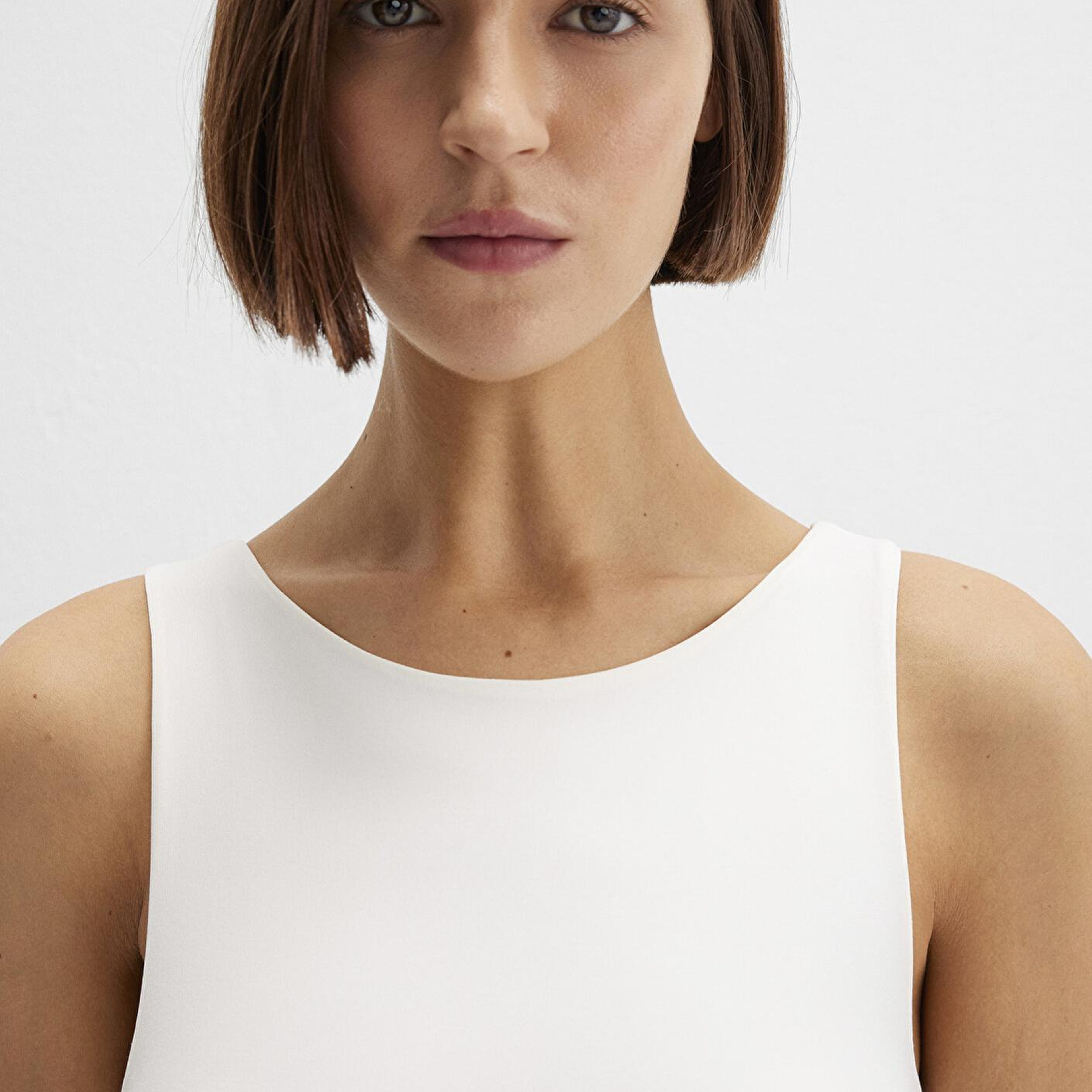 Mavi Kayık Yaka Beyaz Poliamid Top Fitted / Vücuda Oturan Kesim 1613497-70057