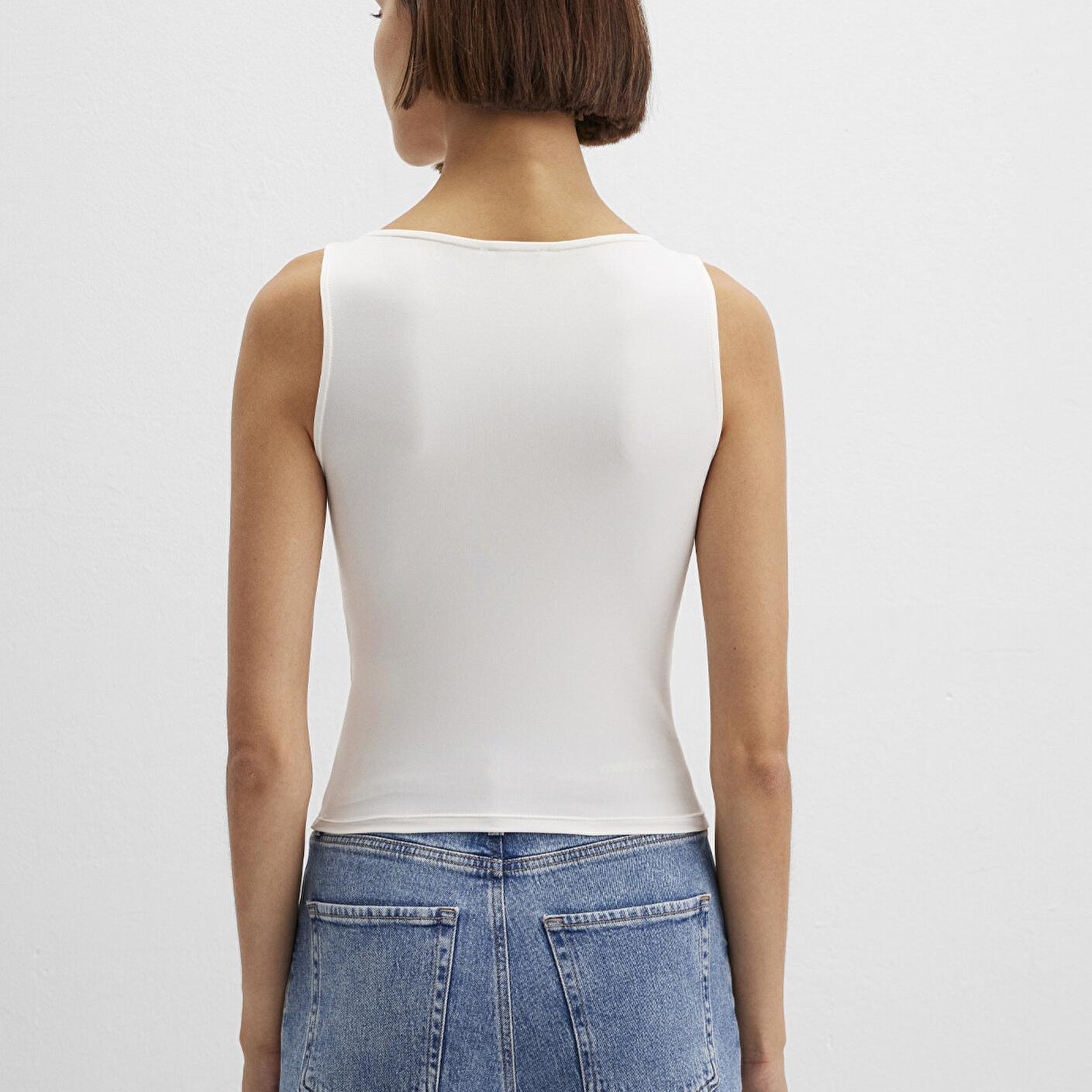 Mavi Kayık Yaka Beyaz Poliamid Top Fitted / Vücuda Oturan Kesim 1613497-70057