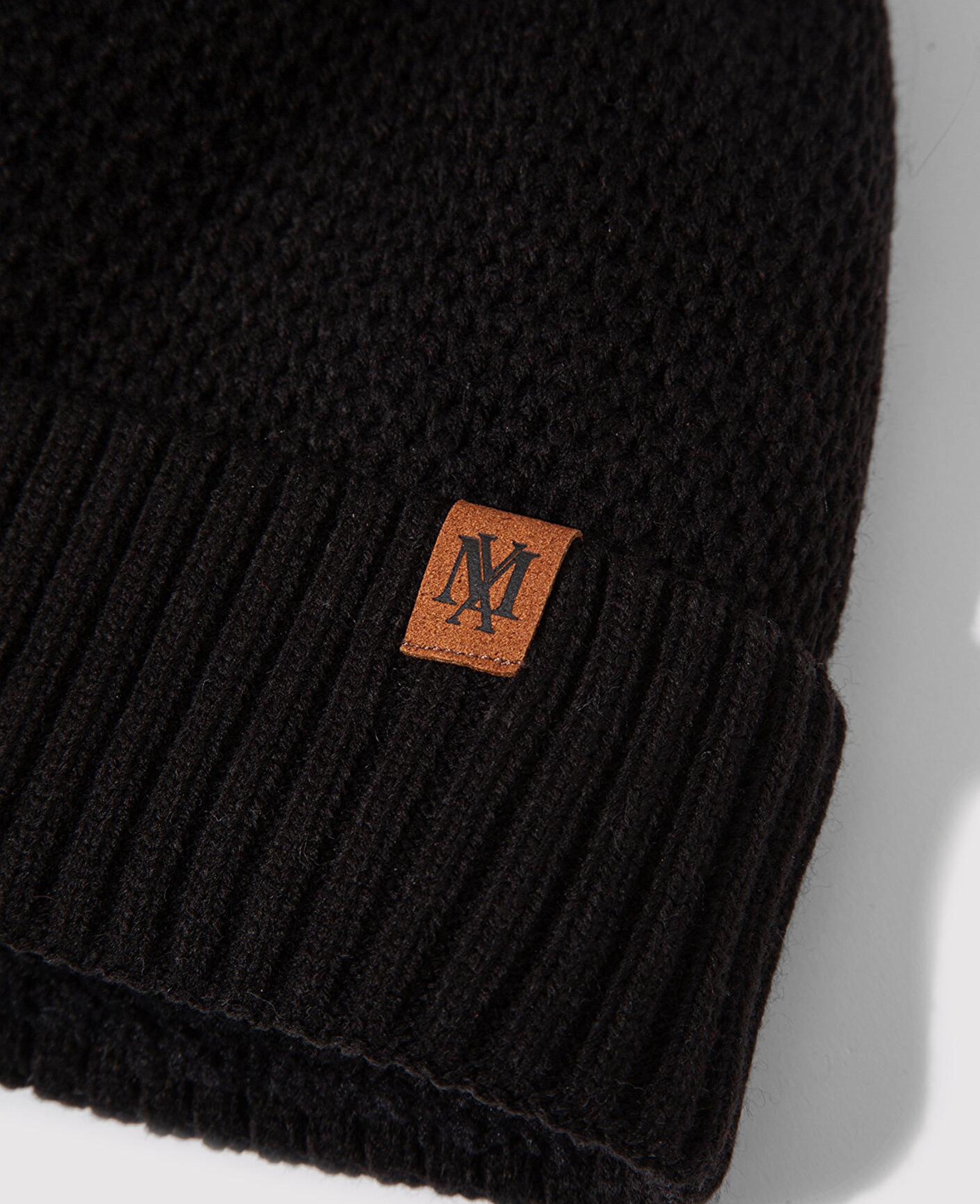 Mavi Siyah Bere 0912060-900