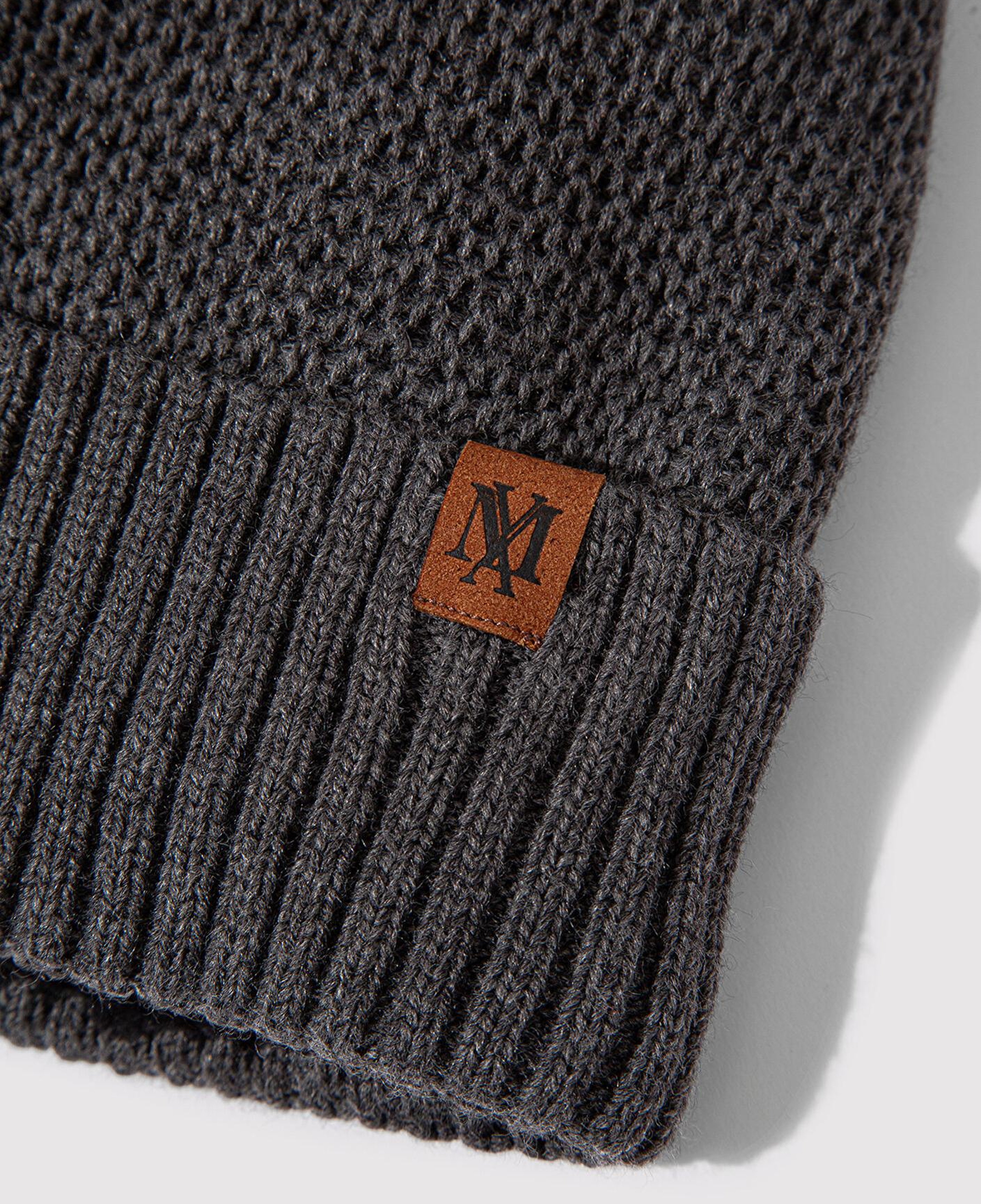 Mavi Gri Bere 0912060-24674