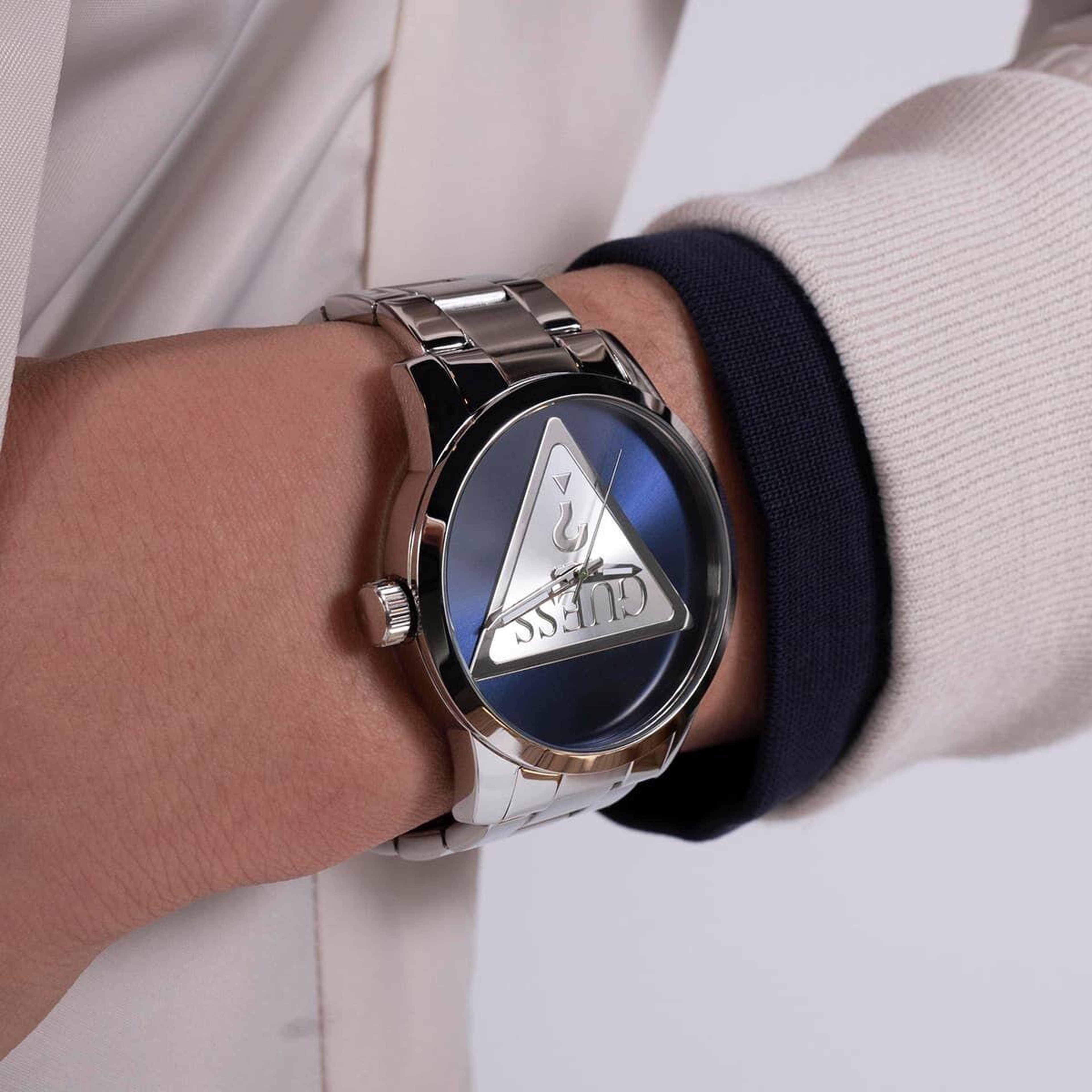 Guess GUGW0782G3 Erkek Kol Saati