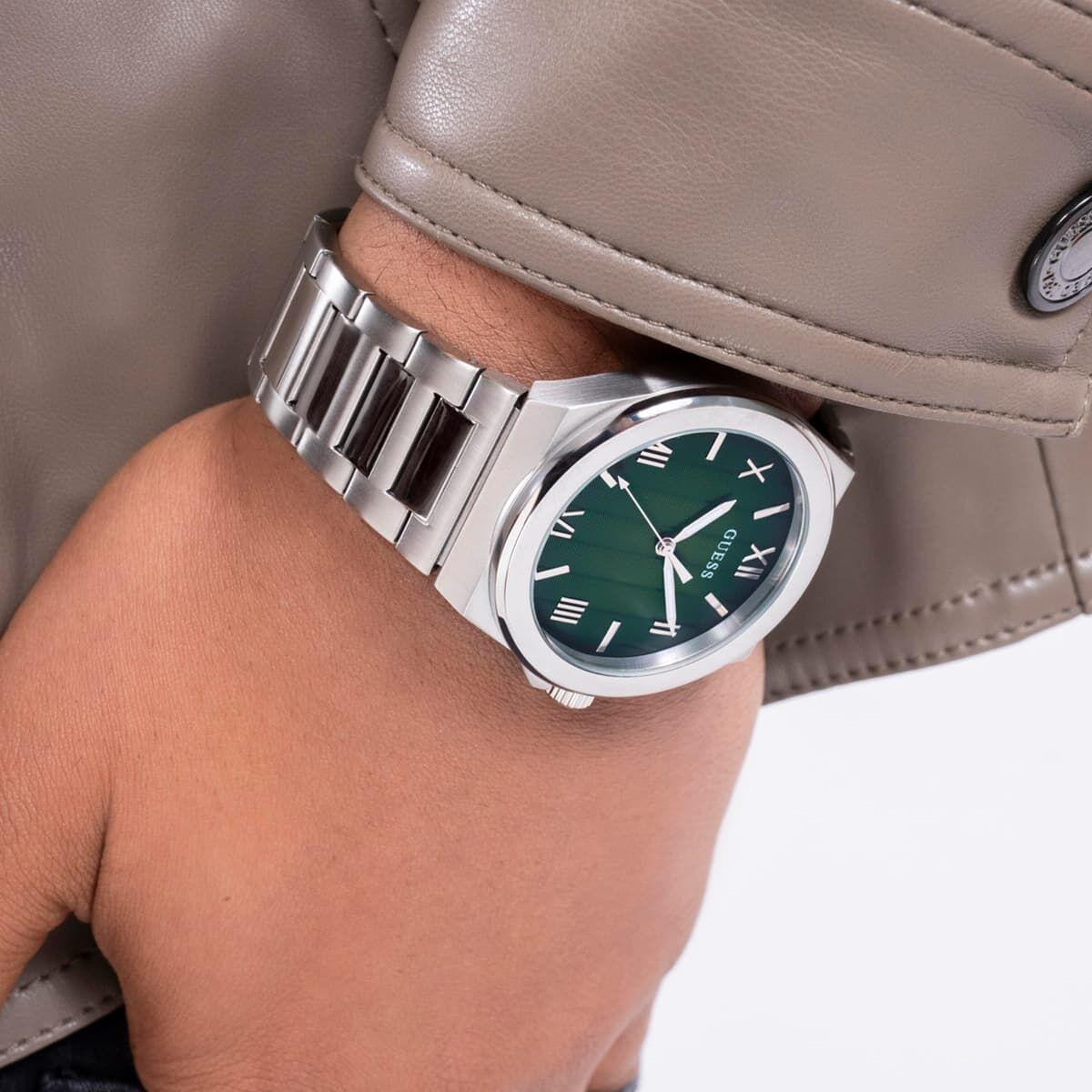 Guess GUGW0789G1 Erkek Kol Saati