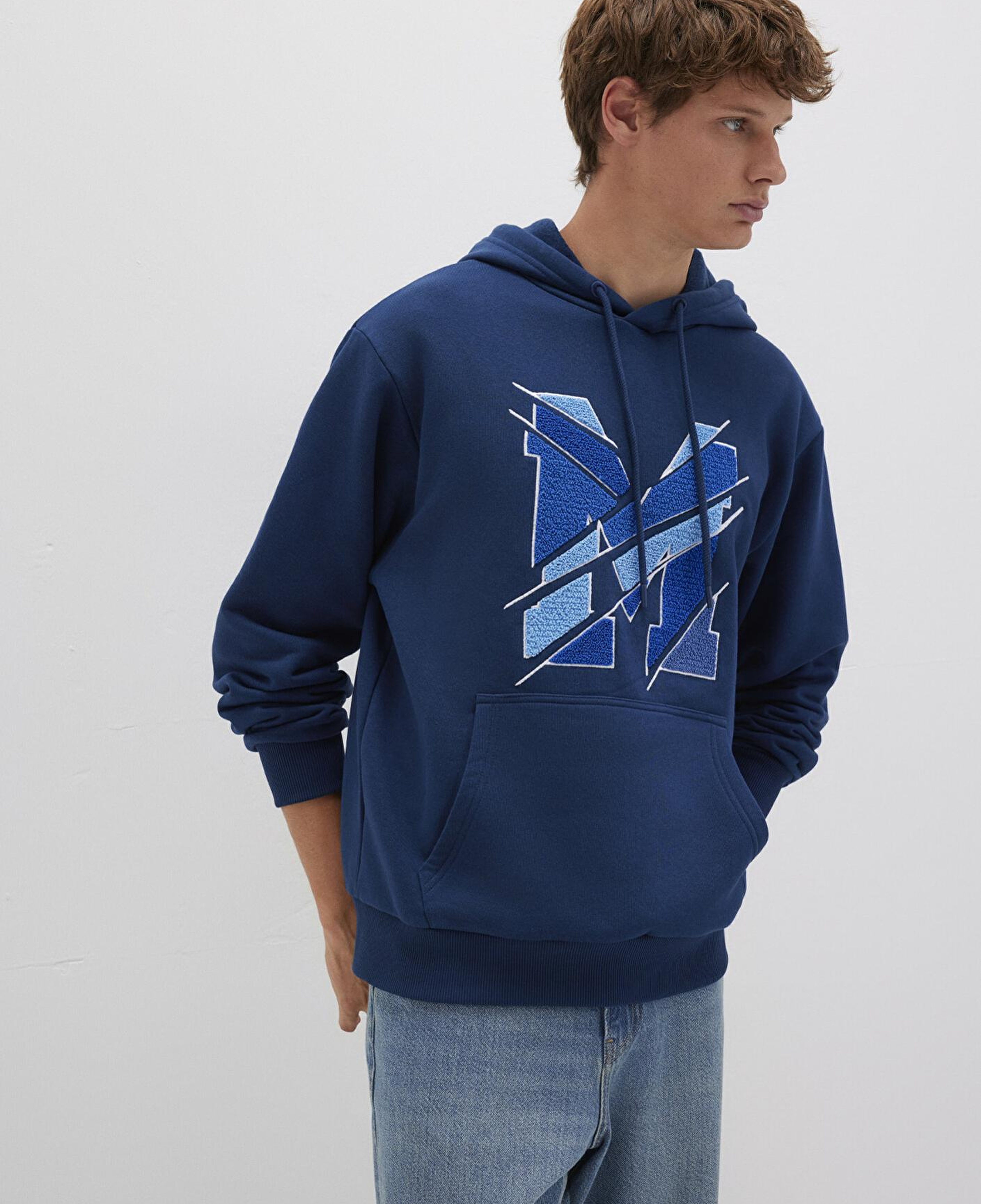 Mavi M Logo Baskılı Kapüşonlu Lacivert Sweatshirt 0S10106-89353