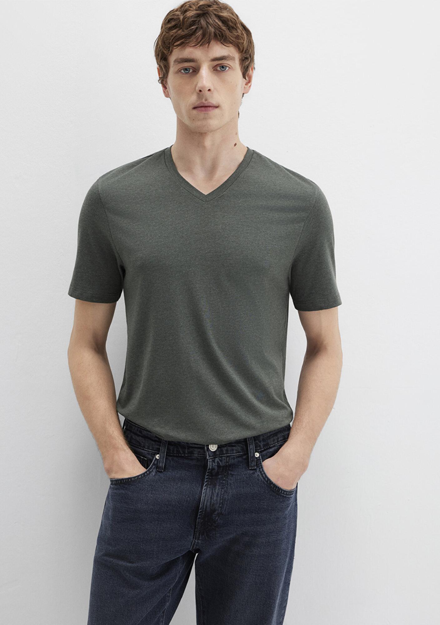 Mavi Stretch V Yaka Yeşil Basic Tişört Fitted / Vücuda Oturan Kesim 061748-25752