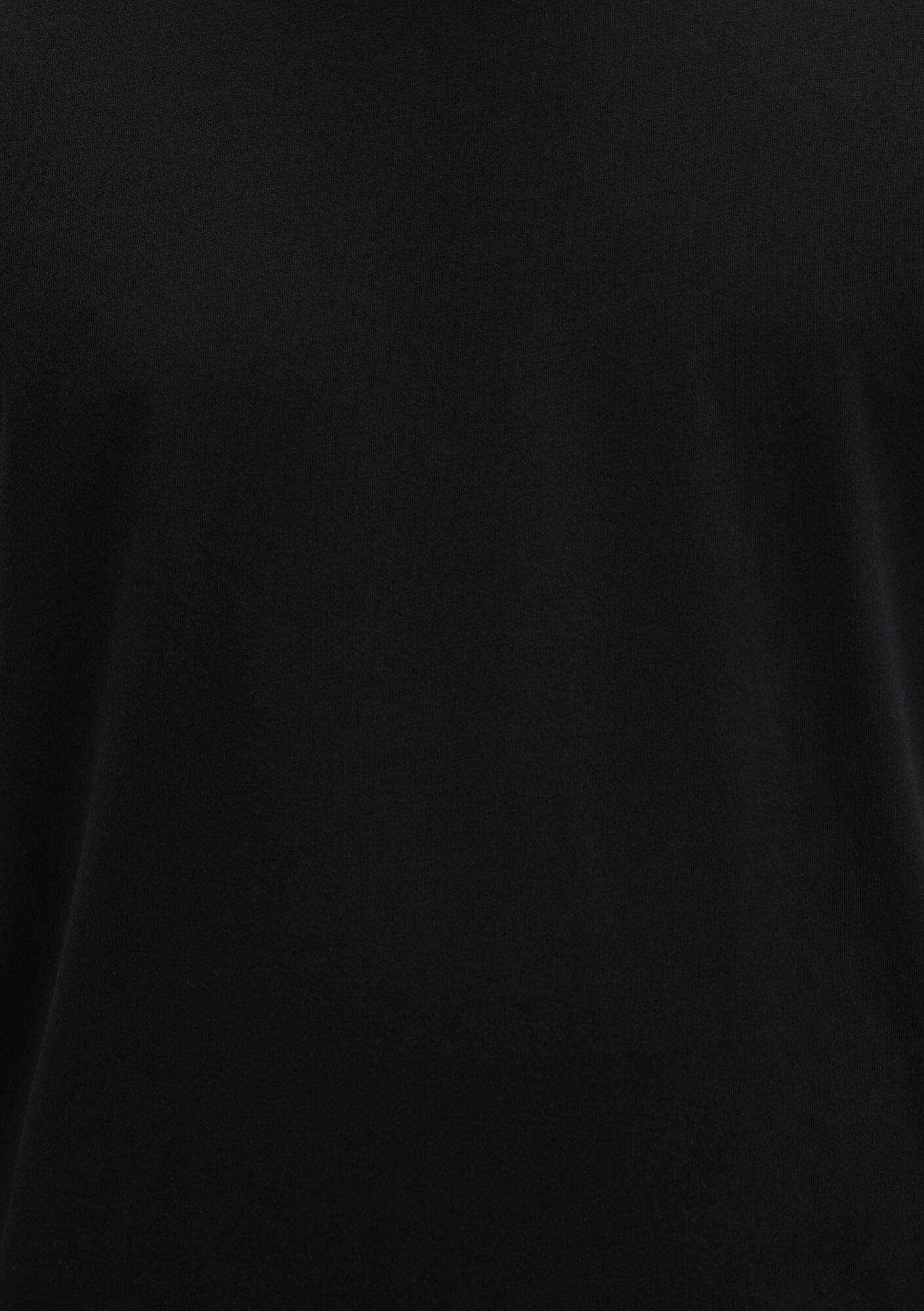 Mavi Yaka Detaylı Siyah Tişört Fitted / Vücuda Oturan Kesim 064019-20933