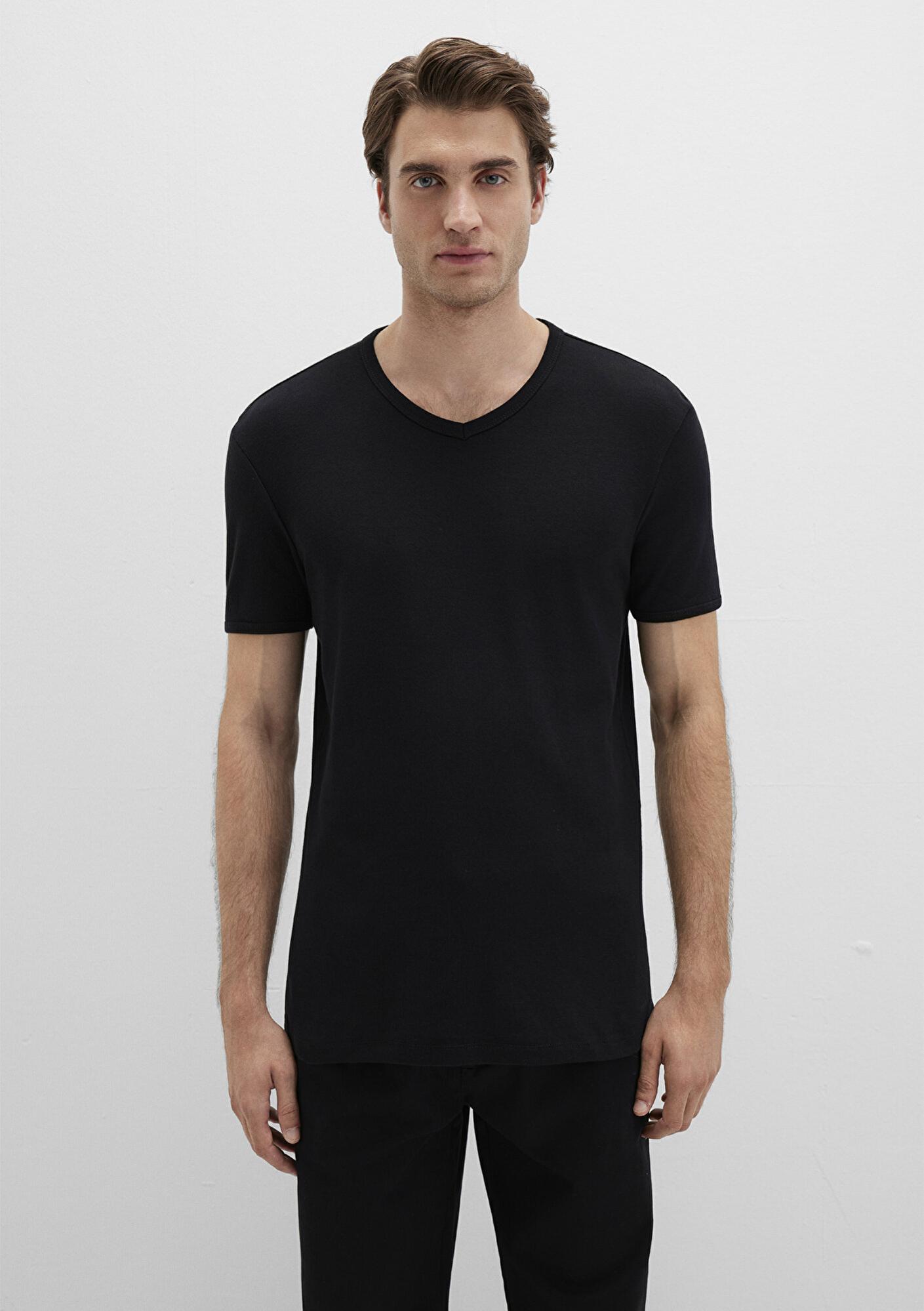 Mavi Ribana Detaylı V Yaka Siyah Tişört Fitted / Vücuda Oturan Kesim 063748-900