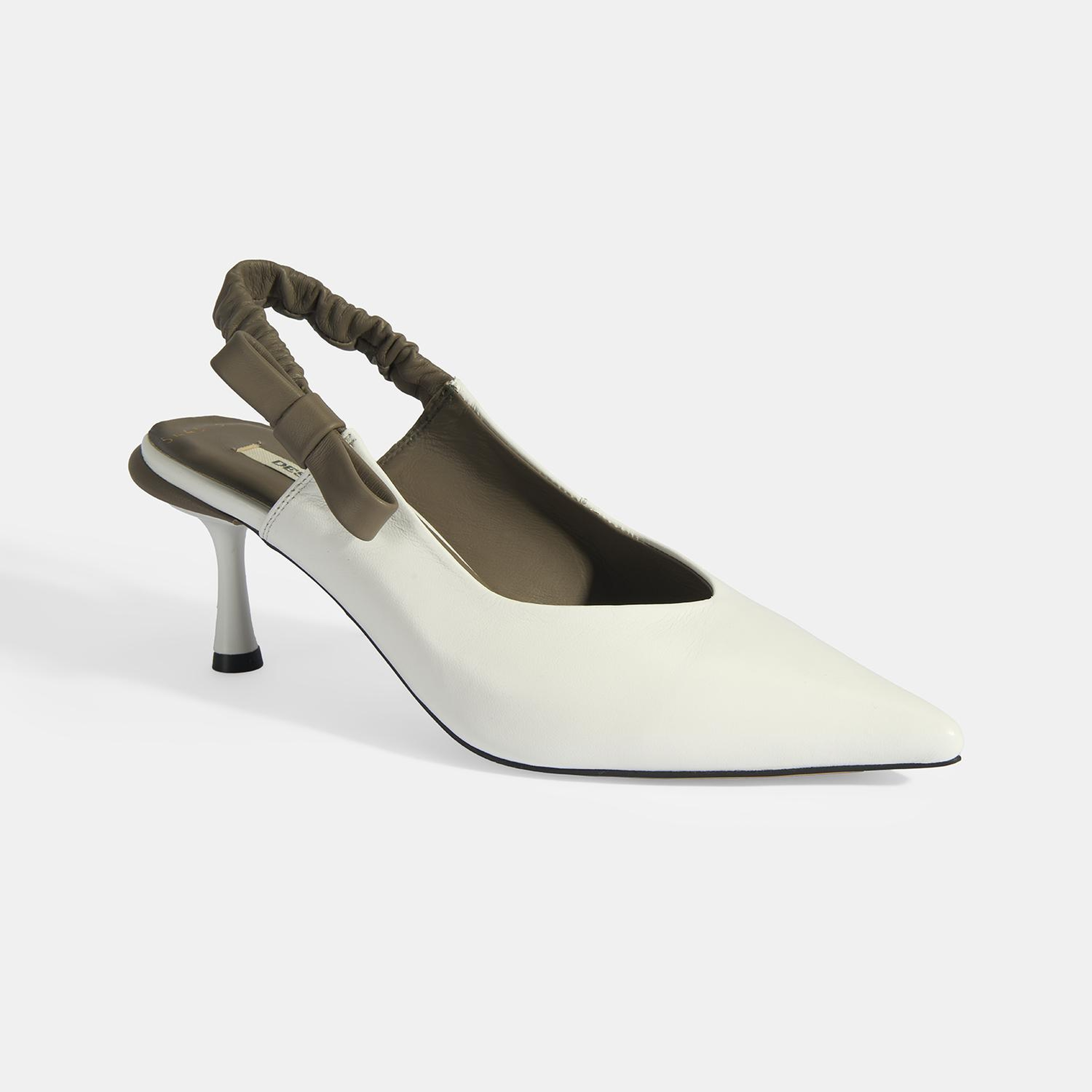 Kadın Beyaz Fiyonk Detaylı Lastik Bantlı Deri Topuklu Ayakkabı