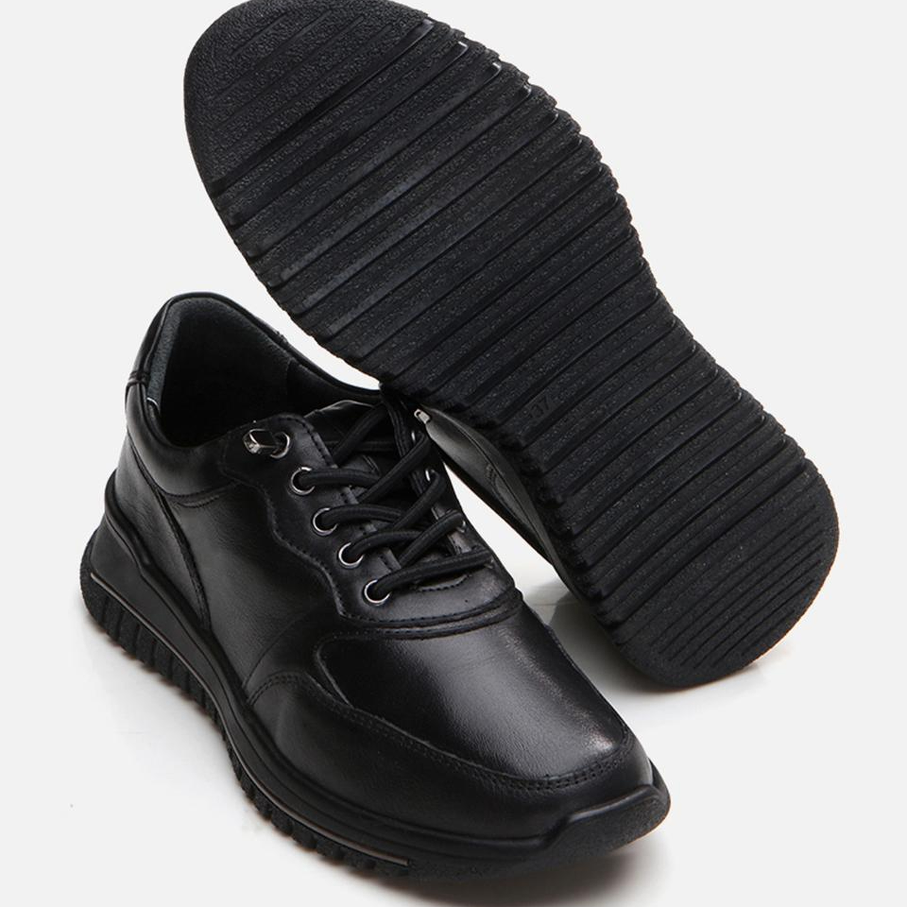 Kadın Deri Siyah Spor Ayakkabı