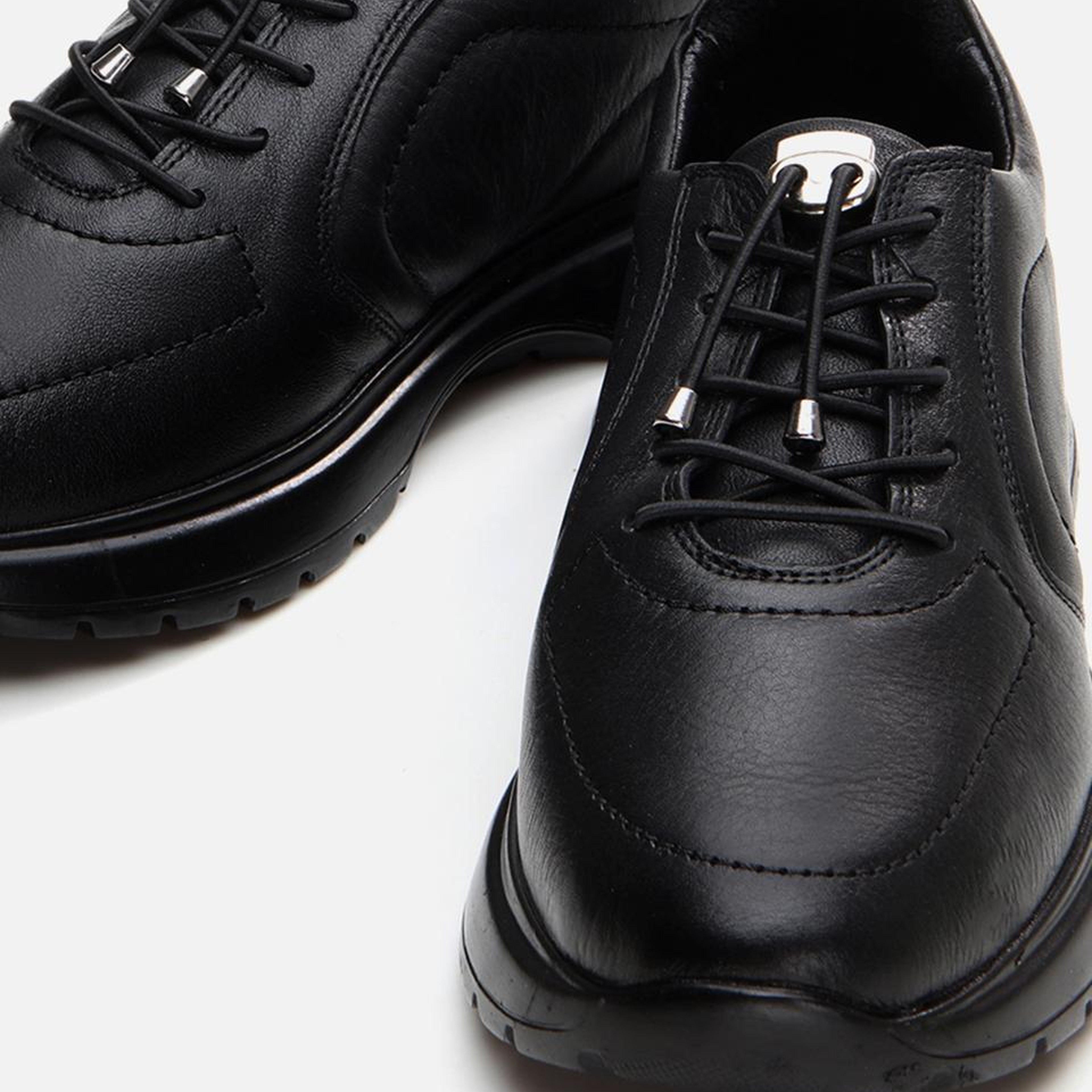 Kadın Deri Siyah Spor Ayakkabı