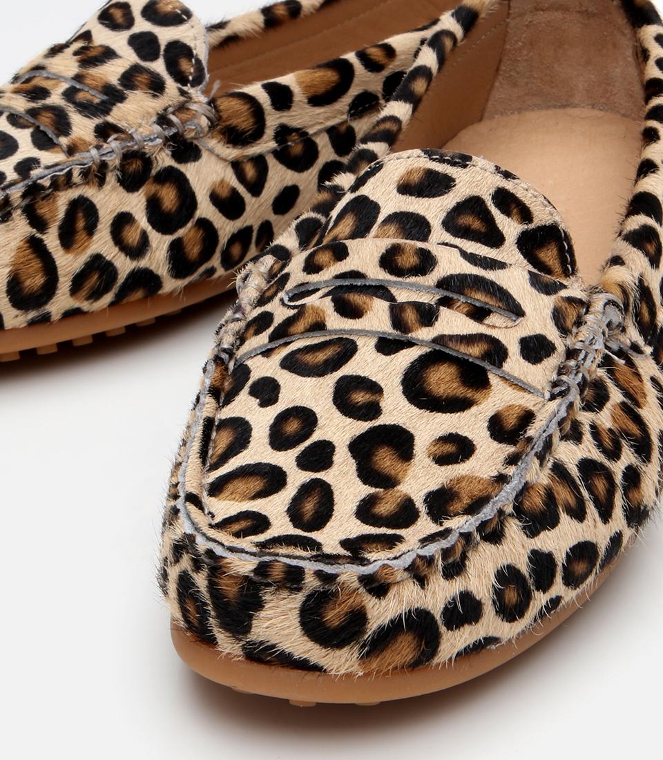 Kadın Deri Siyah Leopar Desenli Günlük Loafer