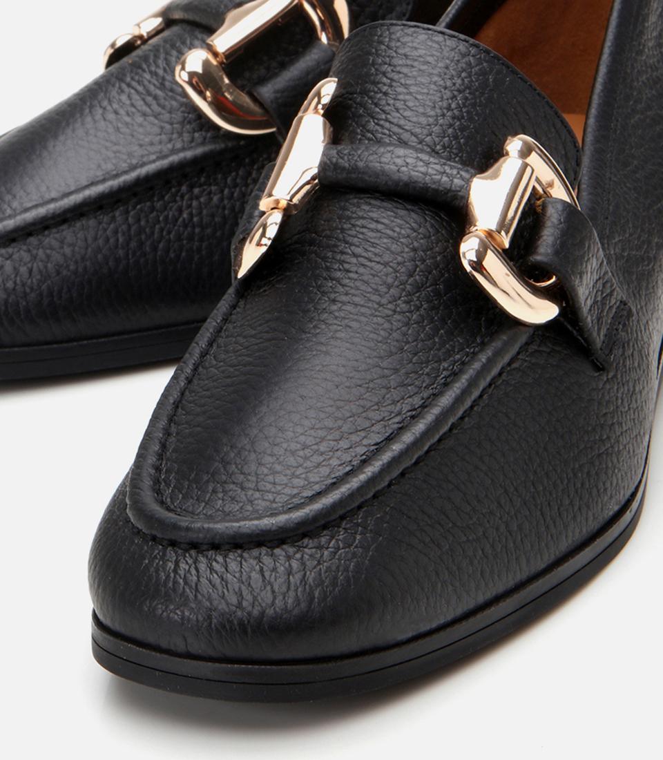 Kadın Deri Siyah Tokalı Günlük Loafer