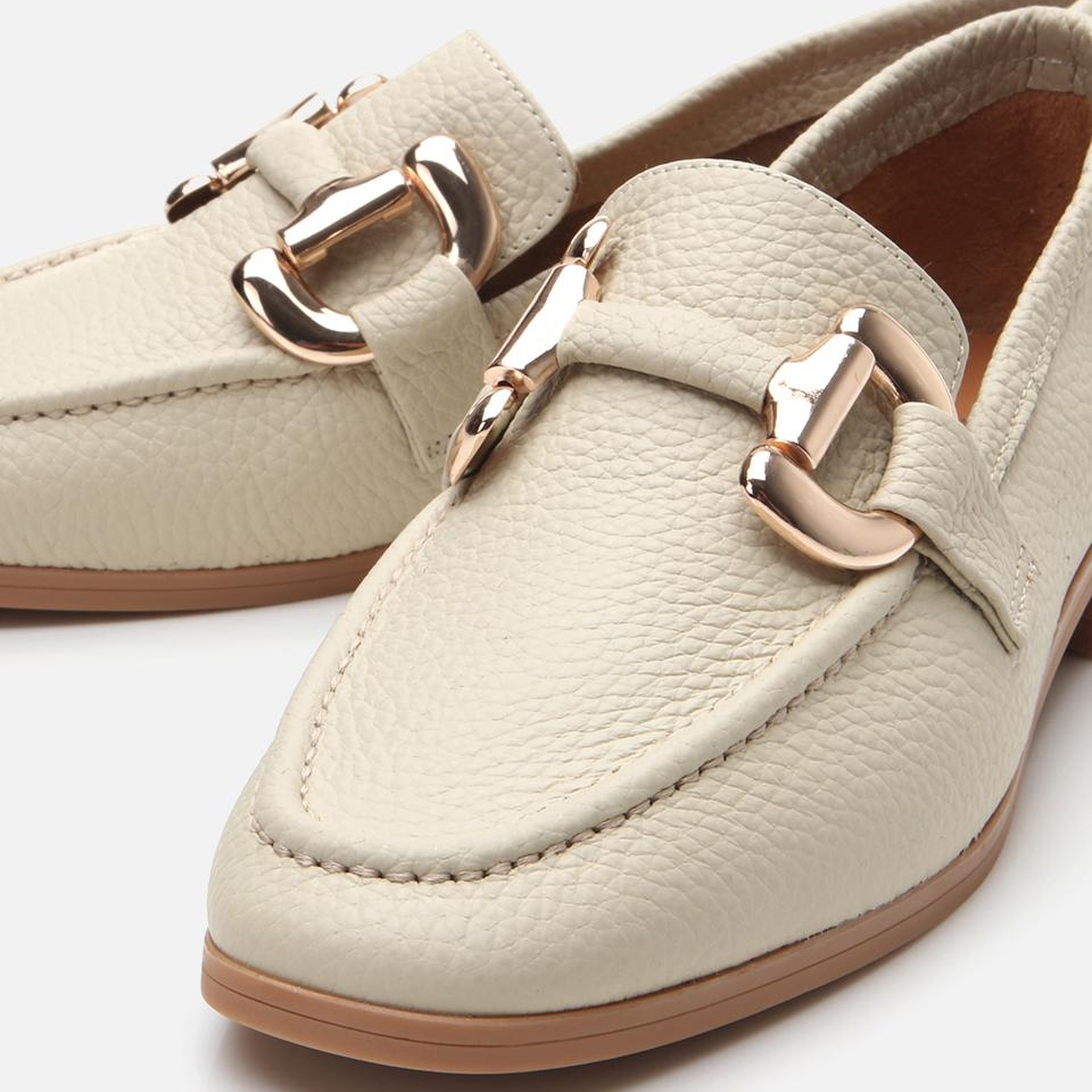 Kadın Deri Ekru Tokalı Günlük Loafer